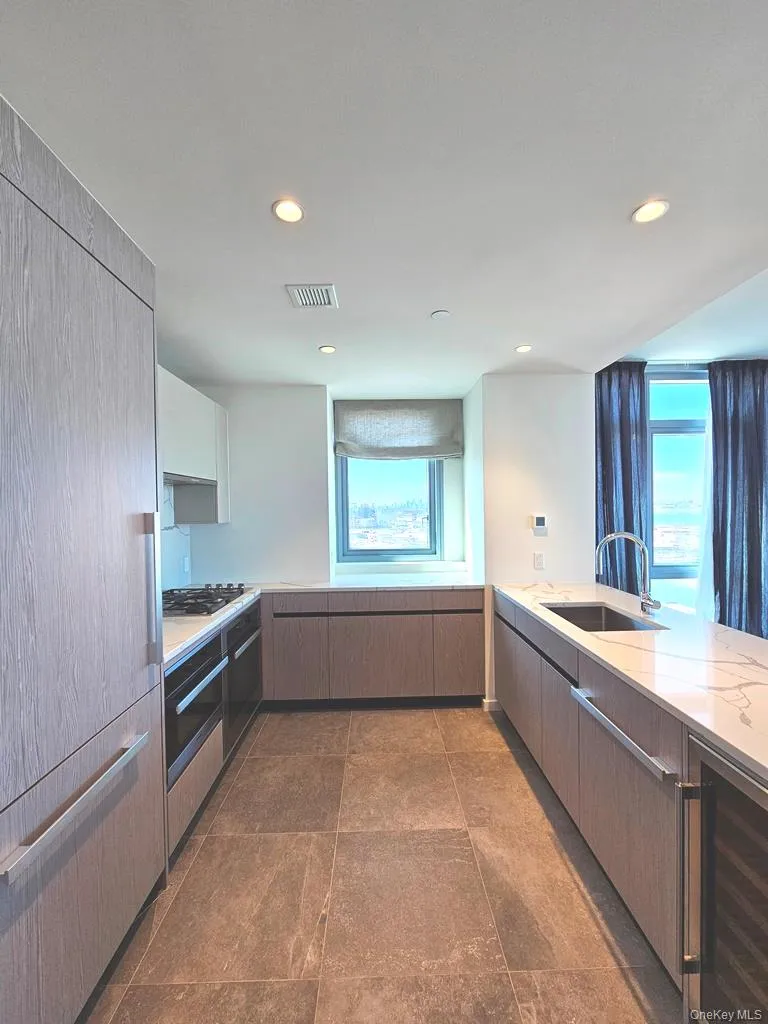 133-36 37th Avenue, New York, NY, 2 Bedrooms Bedrooms, 7 Rooms Rooms,2 BathroomsBathrooms,Residential Lease,For Rent,37th,0,1052357 133-36 37th Avenue, New York, NY, 2 Bedrooms Bedrooms, 7 Rooms Rooms,2 BathroomsBathrooms,Residential Lease,For Rent,37th,0,1052357