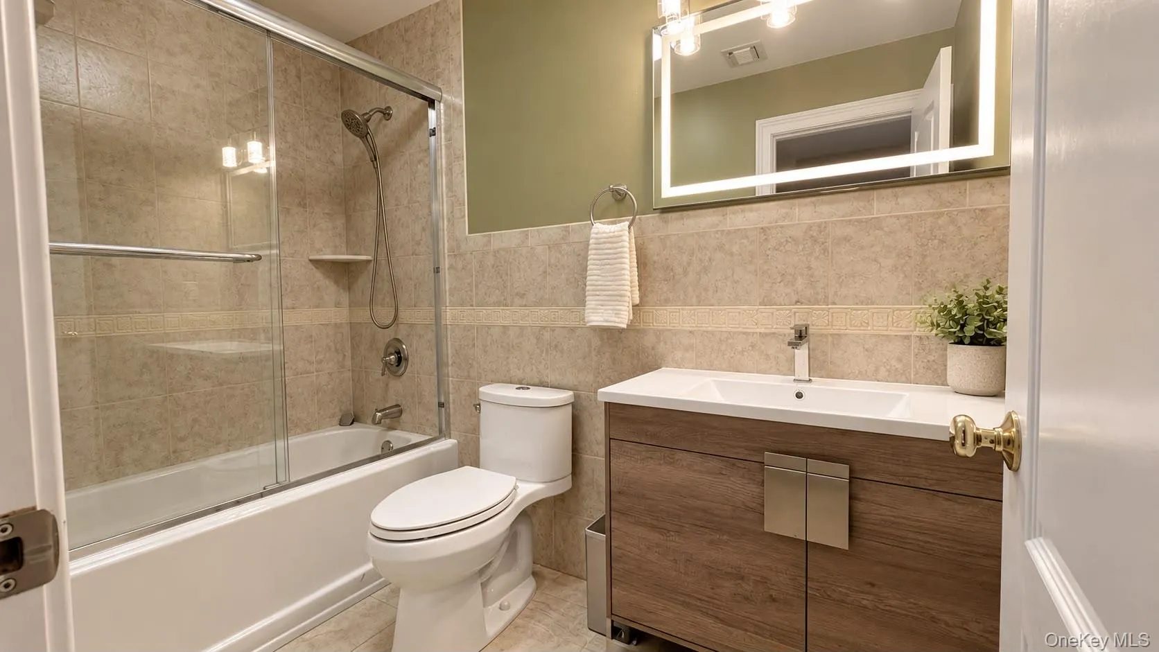 144 Call Hollow Road, Haverstraw, NY, 6 Bedrooms Bedrooms, 10 Rooms Rooms,4 BathroomsBathrooms,Residential Lease,For Rent,Call Hollow,0,1052358 144 Call Hollow Road, Haverstraw, NY, 6 Bedrooms Bedrooms, 10 Rooms Rooms,4 BathroomsBathrooms,Residential Lease,For Rent,Call Hollow,0,1052358