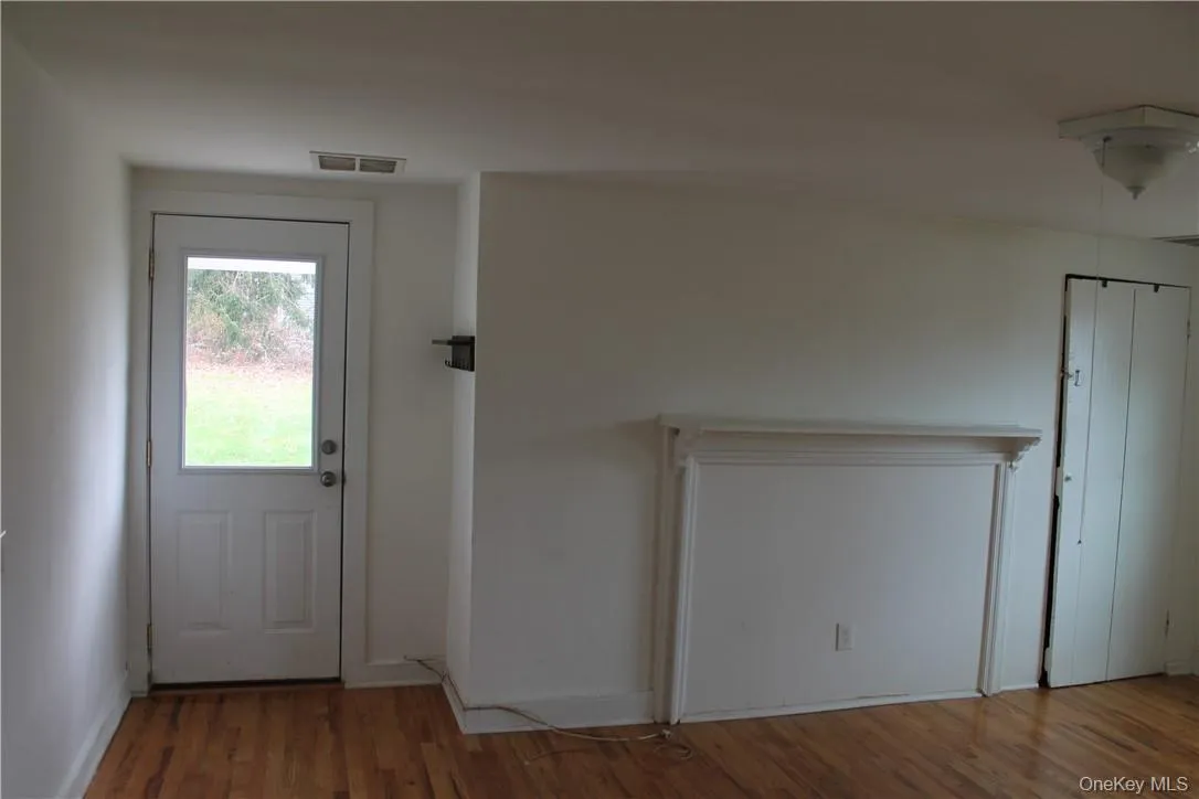 541 Angola Road, Cornwall, NY, 2 Bedroom Bedrooms, 6 Room Rooms,1 BathroomBathrooms,Residential Lease,For Rent,Angola,0,1052359 541 Angola Road, Cornwall, NY, 2 Bedroom Bedrooms, 6 Room Rooms,1 BathroomBathrooms,Residential Lease,For Rent,Angola,0,1052359
