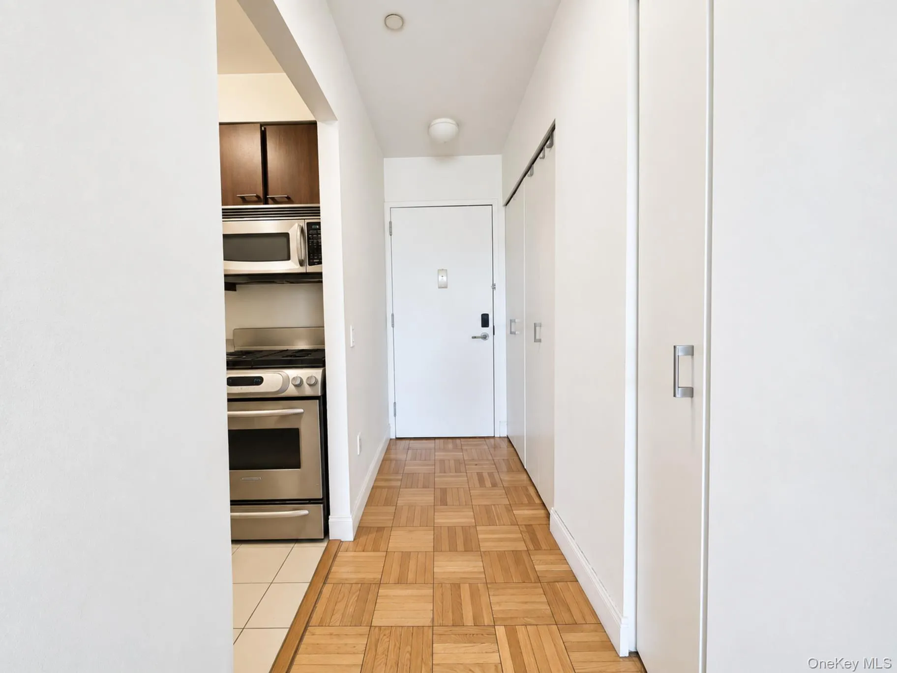215 96th Street, New York, NY, 2 Rooms Rooms,1 BathroomBathrooms,Residential,For Rent,96th,0,1052360 215 96th Street, New York, NY, 2 Rooms Rooms,1 BathroomBathrooms,Residential,For Rent,96th,0,1052360