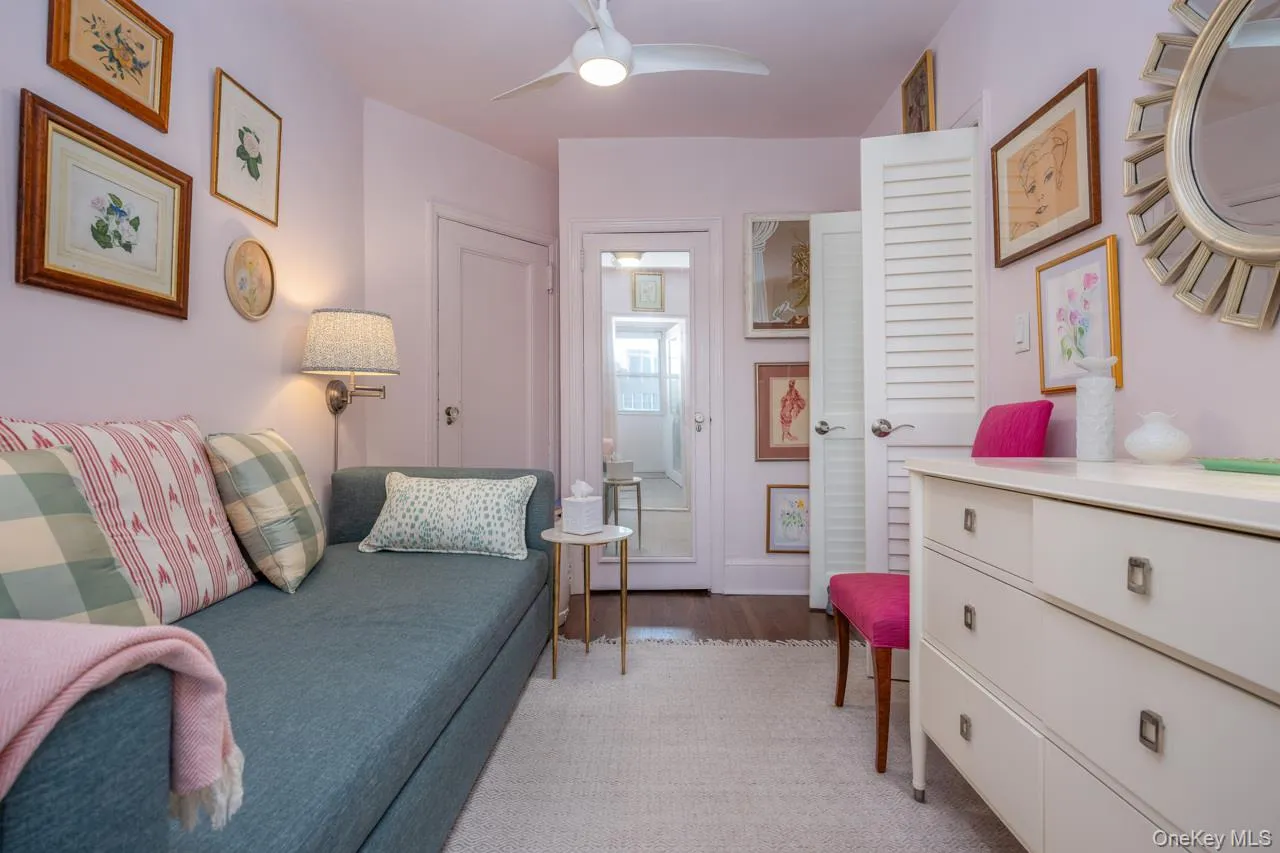 270 Bronxville Road, Yonkers, NY, 2 Rooms Rooms,1 BathroomBathrooms,Residential,For Rent,Bronxville,0,1052362 270 Bronxville Road, Yonkers, NY, 2 Rooms Rooms,1 BathroomBathrooms,Residential,For Rent,Bronxville,0,1052362