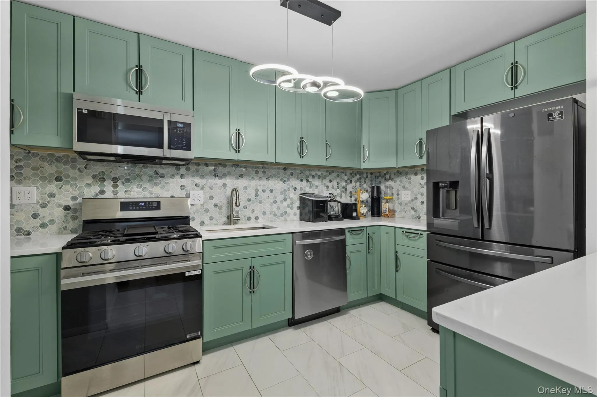 2500 Johnson Avenue, New York, NY, 2 Bedrooms Bedrooms, 5 Rooms Rooms,2 BathroomsBathrooms,Residential,For Rent,Johnson,0,1052365 2500 Johnson Avenue, New York, NY, 2 Bedrooms Bedrooms, 5 Rooms Rooms,2 BathroomsBathrooms,Residential,For Rent,Johnson,0,1052365