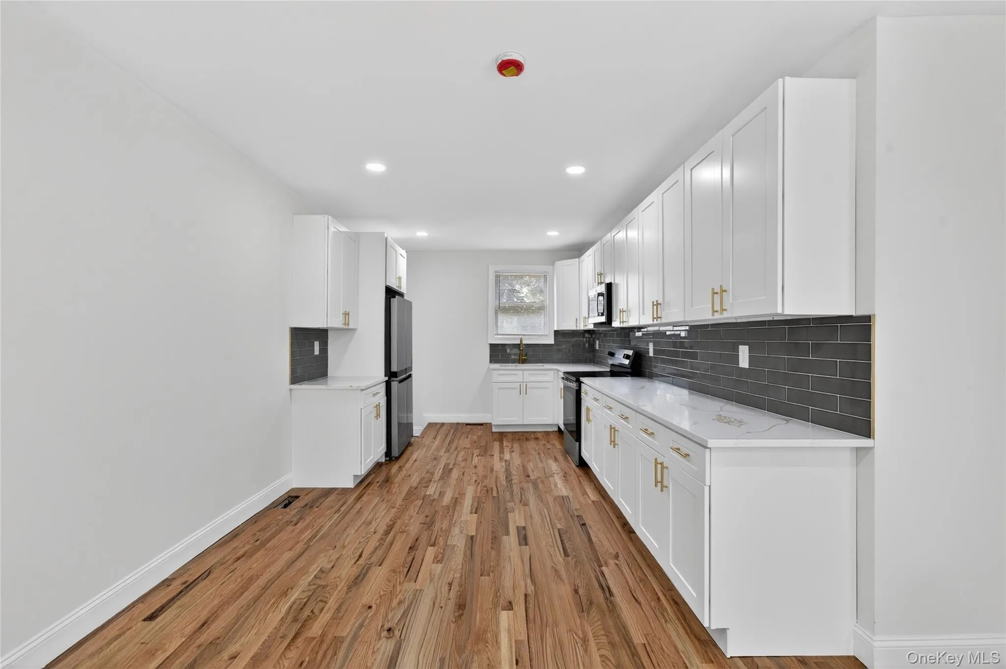 15 Grand Place, Huntington, NY, 5 Bedrooms Bedrooms, 10 Rooms Rooms,3 BathroomsBathrooms,Residential,For Rent,Grand,0,1052368 15 Grand Place, Huntington, NY, 5 Bedrooms Bedrooms, 10 Rooms Rooms,3 BathroomsBathrooms,Residential,For Rent,Grand,0,1052368