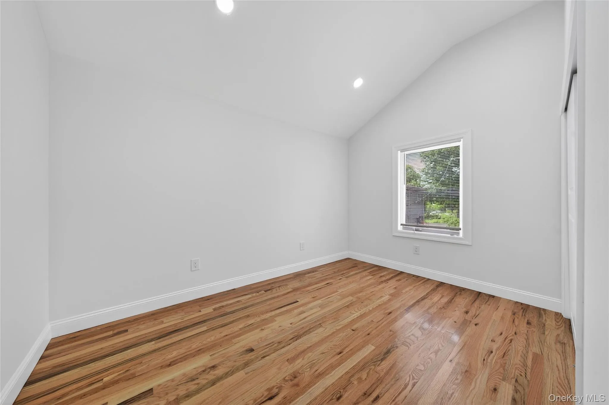 15 Grand Place, Huntington, NY, 5 Bedrooms Bedrooms, 10 Rooms Rooms,3 BathroomsBathrooms,Residential,For Rent,Grand,0,1052368 15 Grand Place, Huntington, NY, 5 Bedrooms Bedrooms, 10 Rooms Rooms,3 BathroomsBathrooms,Residential,For Rent,Grand,0,1052368