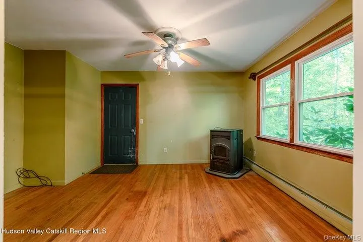 120 Sherman Road, Kingston, NY, 3 Bedrooms Bedrooms, 5 Rooms Rooms,1 BathroomBathrooms,Residential,For Rent,Sherman,0,1052370 120 Sherman Road, Kingston, NY, 3 Bedrooms Bedrooms, 5 Rooms Rooms,1 BathroomBathrooms,Residential,For Rent,Sherman,0,1052370