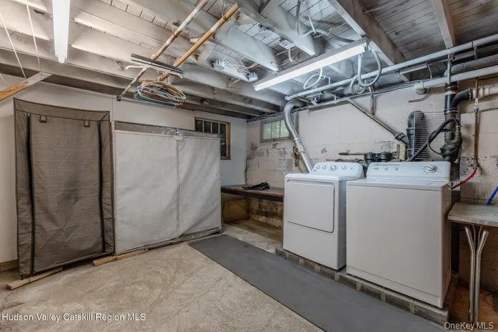 120 Sherman Road, Kingston, NY, 3 Bedrooms Bedrooms, 5 Rooms Rooms,1 BathroomBathrooms,Residential,For Rent,Sherman,0,1052370 120 Sherman Road, Kingston, NY, 3 Bedrooms Bedrooms, 5 Rooms Rooms,1 BathroomBathrooms,Residential,For Rent,Sherman,0,1052370