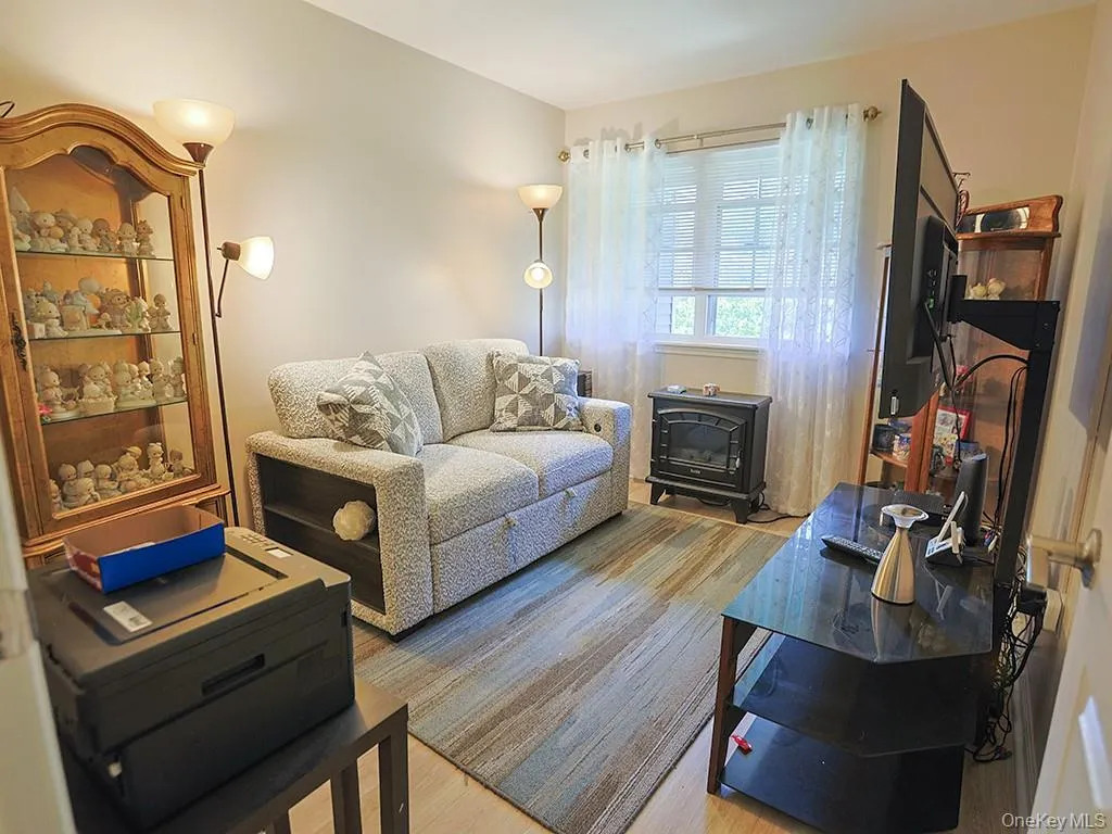 65 Jimal Drive, Middletown, NY, 2 Bedrooms Bedrooms, 6 Rooms Rooms,1 BathroomBathrooms,Residential,For Rent,Jimal,0,1052376 65 Jimal Drive, Middletown, NY, 2 Bedrooms Bedrooms, 6 Rooms Rooms,1 BathroomBathrooms,Residential,For Rent,Jimal,0,1052376