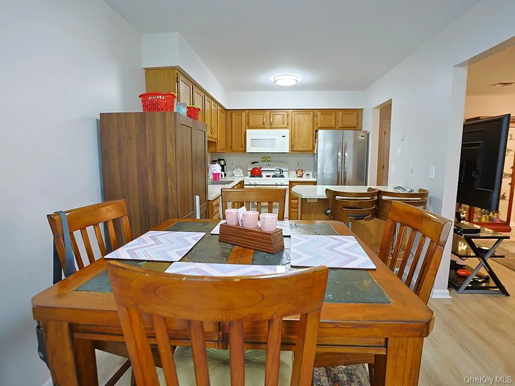 65 Jimal Drive, Middletown, NY, 2 Bedrooms Bedrooms, 6 Rooms Rooms,1 BathroomBathrooms,Residential,For Rent,Jimal,0,1052376 65 Jimal Drive, Middletown, NY, 2 Bedrooms Bedrooms, 6 Rooms Rooms,1 BathroomBathrooms,Residential,For Rent,Jimal,0,1052376