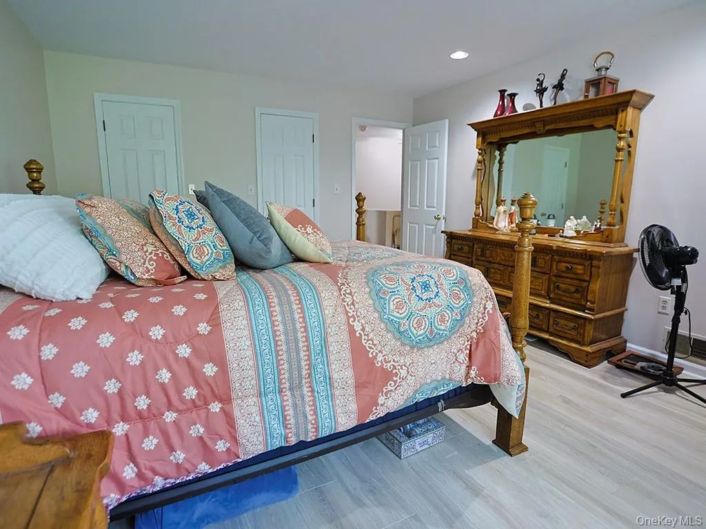 65 Jimal Drive, Middletown, NY, 2 Bedrooms Bedrooms, 6 Rooms Rooms,1 BathroomBathrooms,Residential,For Rent,Jimal,0,1052376 65 Jimal Drive, Middletown, NY, 2 Bedrooms Bedrooms, 6 Rooms Rooms,1 BathroomBathrooms,Residential,For Rent,Jimal,0,1052376