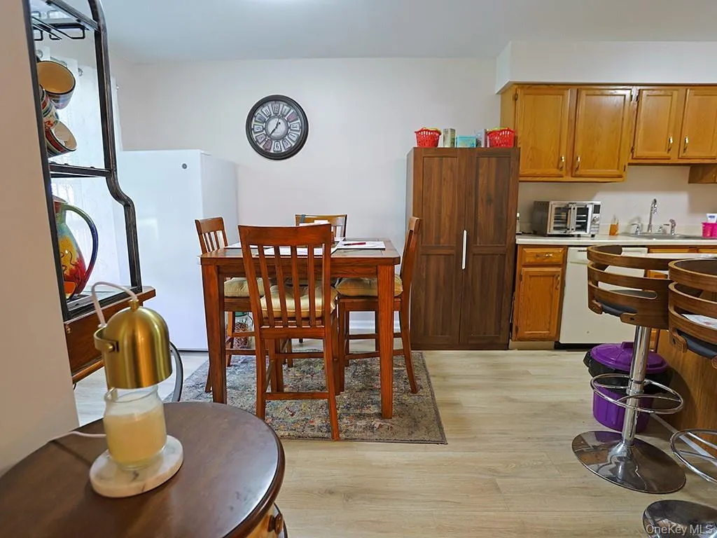 65 Jimal Drive, Middletown, NY, 2 Bedrooms Bedrooms, 6 Rooms Rooms,1 BathroomBathrooms,Residential,For Rent,Jimal,0,1052376 65 Jimal Drive, Middletown, NY, 2 Bedrooms Bedrooms, 6 Rooms Rooms,1 BathroomBathrooms,Residential,For Rent,Jimal,0,1052376