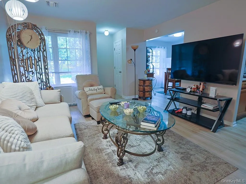 65 Jimal Drive, Middletown, NY, 2 Bedrooms Bedrooms, 6 Rooms Rooms,1 BathroomBathrooms,Residential,For Rent,Jimal,0,1052376 65 Jimal Drive, Middletown, NY, 2 Bedrooms Bedrooms, 6 Rooms Rooms,1 BathroomBathrooms,Residential,For Rent,Jimal,0,1052376