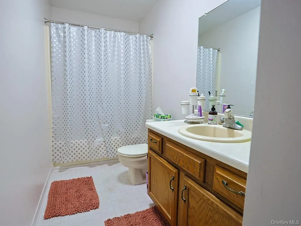 65 Jimal Drive, Middletown, NY, 2 Bedrooms Bedrooms, 6 Rooms Rooms,1 BathroomBathrooms,Residential,For Rent,Jimal,0,1052376 65 Jimal Drive, Middletown, NY, 2 Bedrooms Bedrooms, 6 Rooms Rooms,1 BathroomBathrooms,Residential,For Rent,Jimal,0,1052376