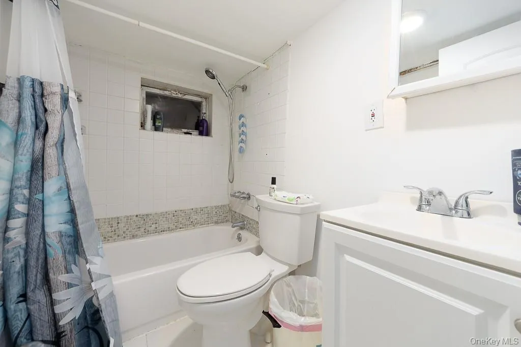 9917 215th Street, New York, NY, 4 Bedrooms Bedrooms, 7 Rooms Rooms,2 BathroomsBathrooms,Residential,For Rent,215th,0,1052377 9917 215th Street, New York, NY, 4 Bedrooms Bedrooms, 7 Rooms Rooms,2 BathroomsBathrooms,Residential,For Rent,215th,0,1052377