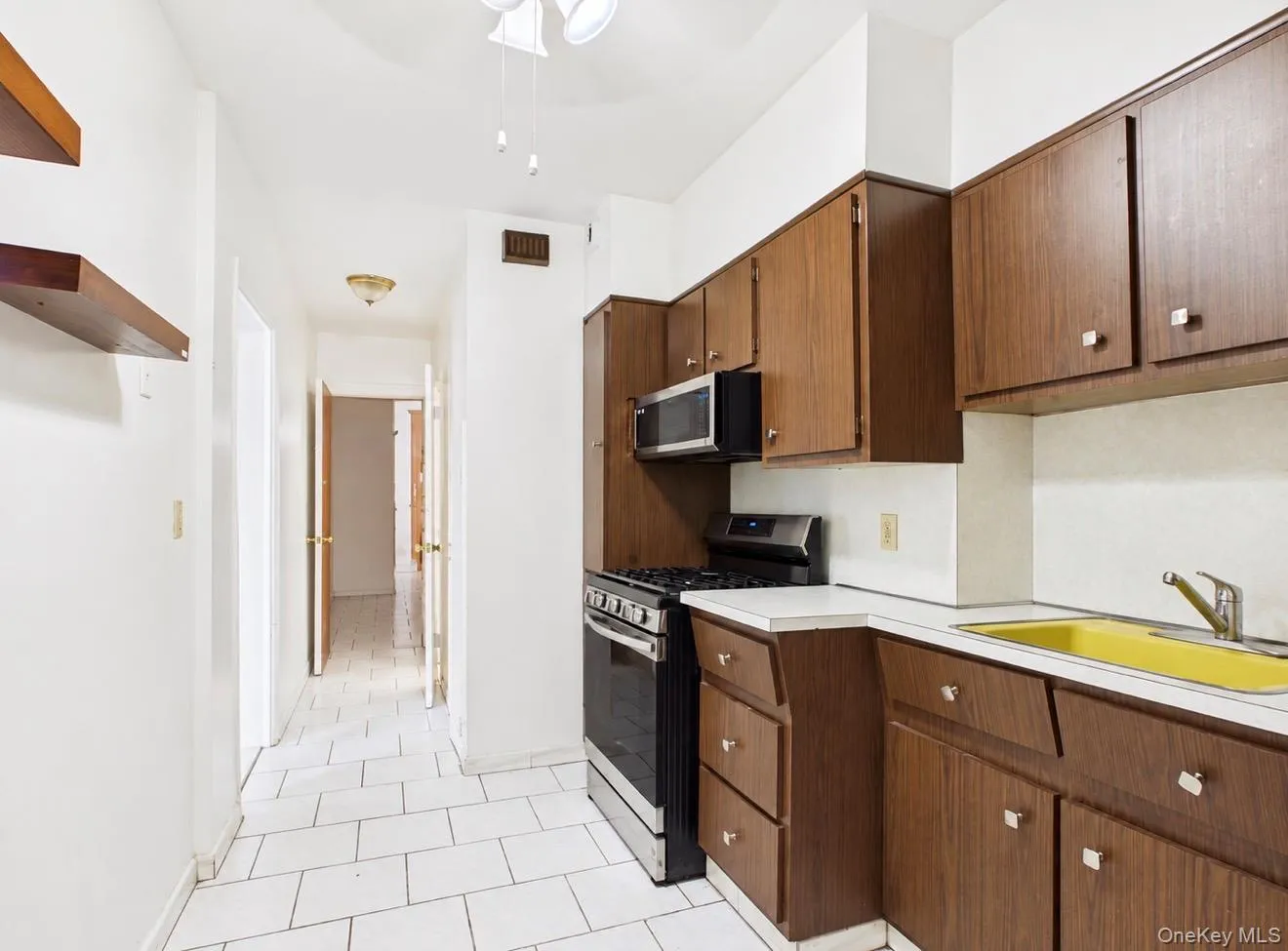 7862 81st Street, New York, NY, 2 Bedroom Bedrooms, 4 Room Rooms,1 BathroomBathrooms,Residential Lease,For Rent,81st,0,1052379 7862 81st Street, New York, NY, 2 Bedroom Bedrooms, 4 Room Rooms,1 BathroomBathrooms,Residential Lease,For Rent,81st,0,1052379