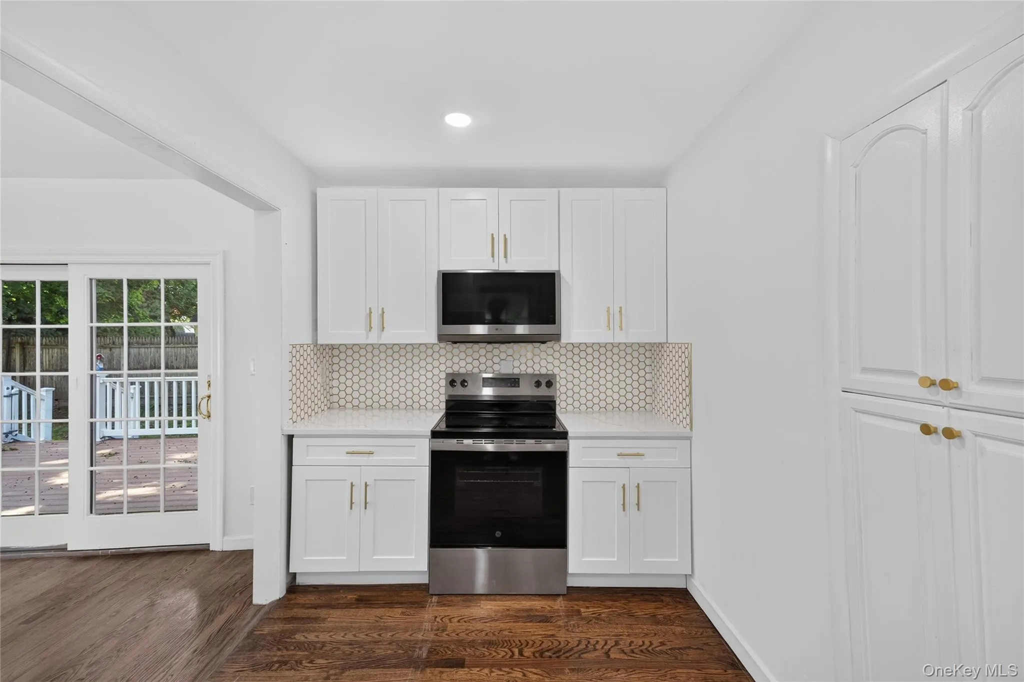 10 Field Place, Huntington, NY, 4 Bedrooms Bedrooms, 8 Rooms Rooms,2 BathroomsBathrooms,Residential,For Rent,Field,0,1052383 10 Field Place, Huntington, NY, 4 Bedrooms Bedrooms, 8 Rooms Rooms,2 BathroomsBathrooms,Residential,For Rent,Field,0,1052383