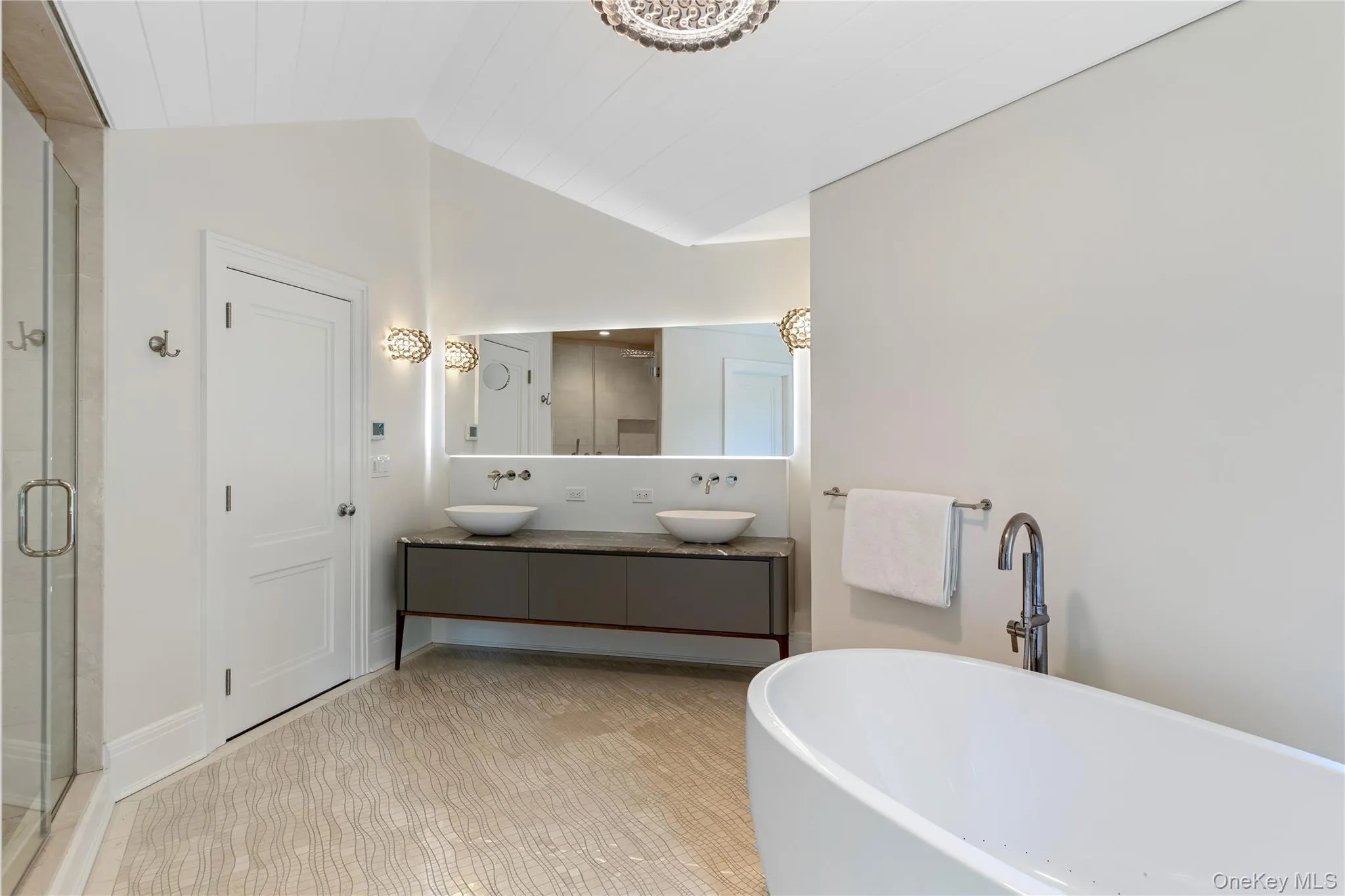 2 Hidden Pond Drive, Oyster Bay, NY, 7 Bedrooms Bedrooms, 15 Rooms Rooms,8 BathroomsBathrooms,Residential,For Rent,Hidden Pond,0,1052387 2 Hidden Pond Drive, Oyster Bay, NY, 7 Bedrooms Bedrooms, 15 Rooms Rooms,8 BathroomsBathrooms,Residential,For Rent,Hidden Pond,0,1052387