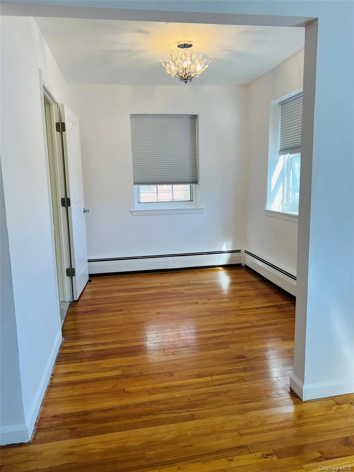 99-10 60th Avenue, New York, NY, 1 Bedroom Bedrooms, 4 Rooms Rooms,1 BathroomBathrooms,Residential,For Rent,60th,0,1052388 99-10 60th Avenue, New York, NY, 1 Bedroom Bedrooms, 4 Rooms Rooms,1 BathroomBathrooms,Residential,For Rent,60th,0,1052388