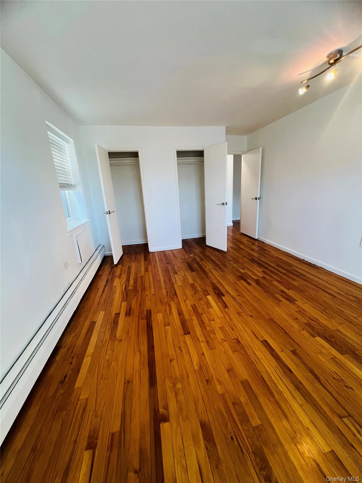 99-10 60th Avenue, New York, NY, 1 Bedroom Bedrooms, 4 Rooms Rooms,1 BathroomBathrooms,Residential,For Rent,60th,0,1052388 99-10 60th Avenue, New York, NY, 1 Bedroom Bedrooms, 4 Rooms Rooms,1 BathroomBathrooms,Residential,For Rent,60th,0,1052388
