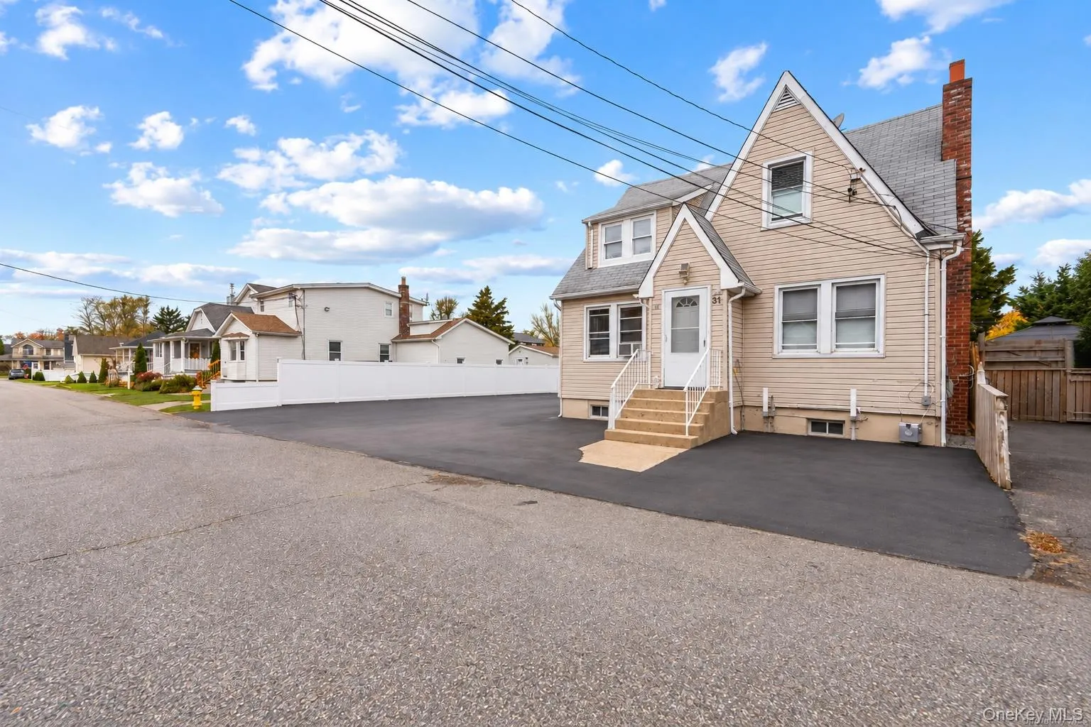 31 Willoughby Place, Islip, NY, 1 Room Rooms,1 BathroomBathrooms,Residential Lease,For Rent,Willoughby,0,1052392 31 Willoughby Place, Islip, NY, 1 Room Rooms,1 BathroomBathrooms,Residential Lease,For Rent,Willoughby,0,1052392