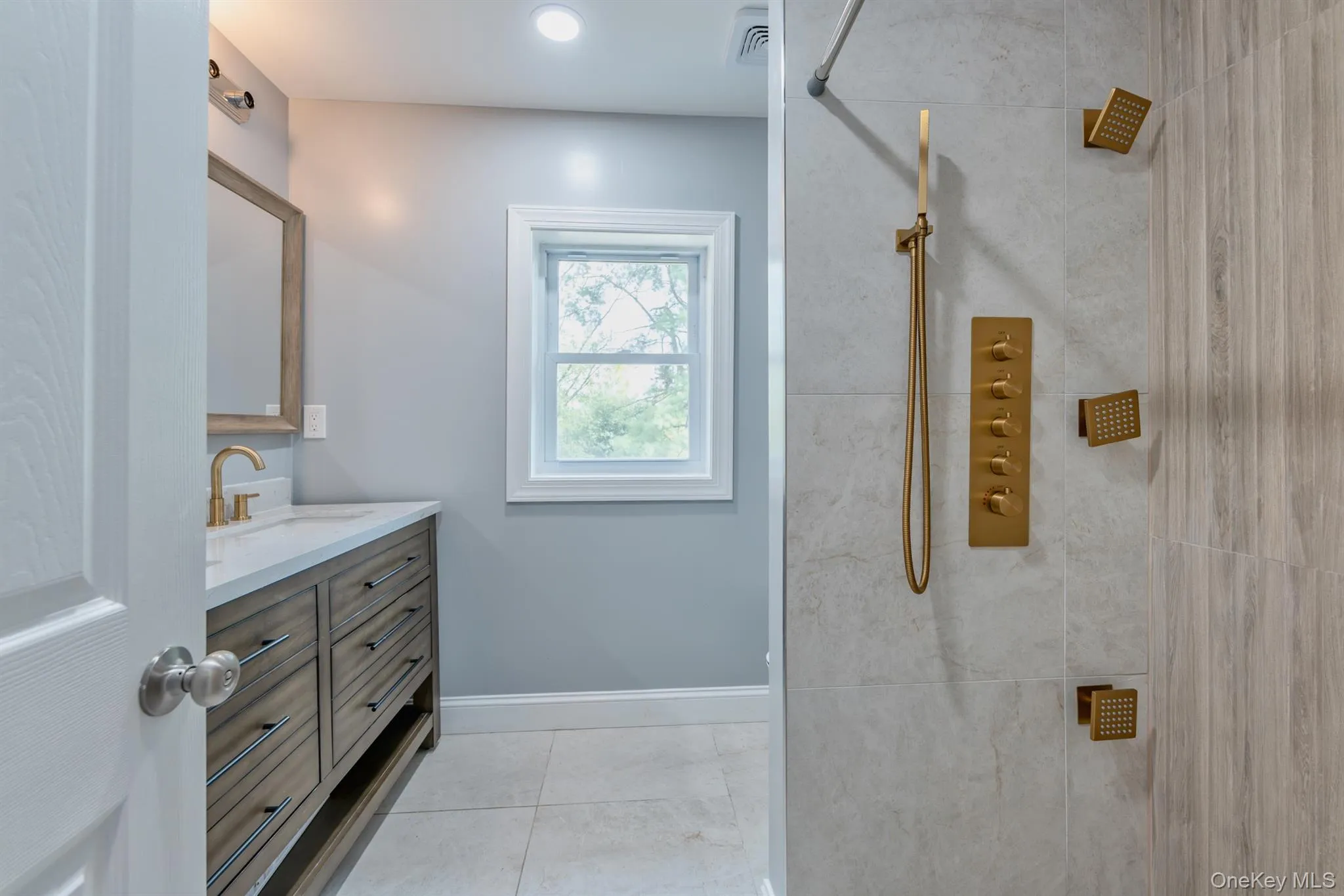 250 Sawkill Road, Ulster, NY, 3 Bedrooms Bedrooms, 9 Rooms Rooms,2 BathroomsBathrooms,Residential,For Rent,Sawkill,0,1052394 250 Sawkill Road, Ulster, NY, 3 Bedrooms Bedrooms, 9 Rooms Rooms,2 BathroomsBathrooms,Residential,For Rent,Sawkill,0,1052394