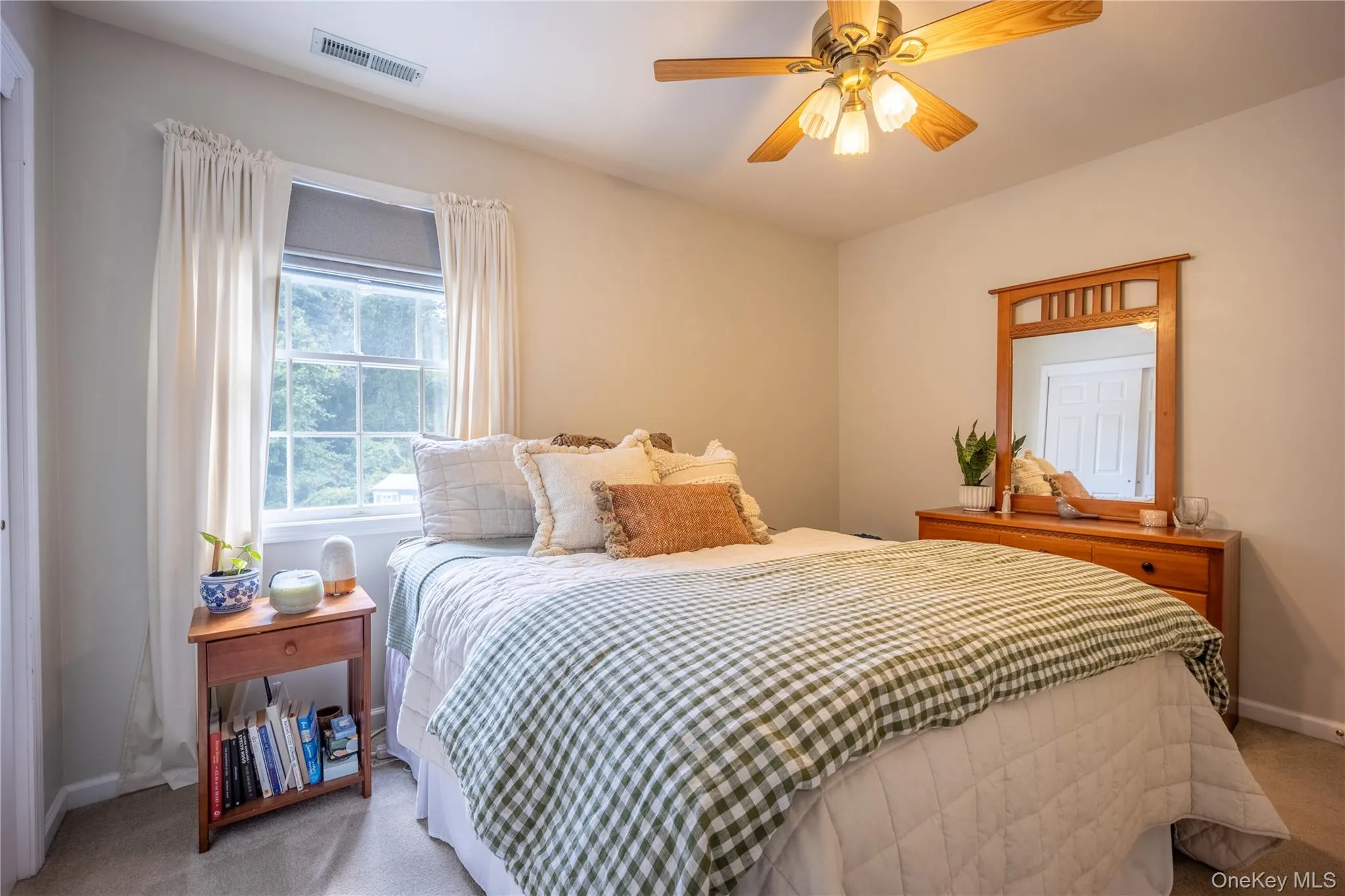53 Traci Lane, East Fishkill, NY, 4 Bedrooms Bedrooms, 14 Rooms Rooms,2 BathroomsBathrooms,Residential,For Rent,Traci,0,1052396 53 Traci Lane, East Fishkill, NY, 4 Bedrooms Bedrooms, 14 Rooms Rooms,2 BathroomsBathrooms,Residential,For Rent,Traci,0,1052396