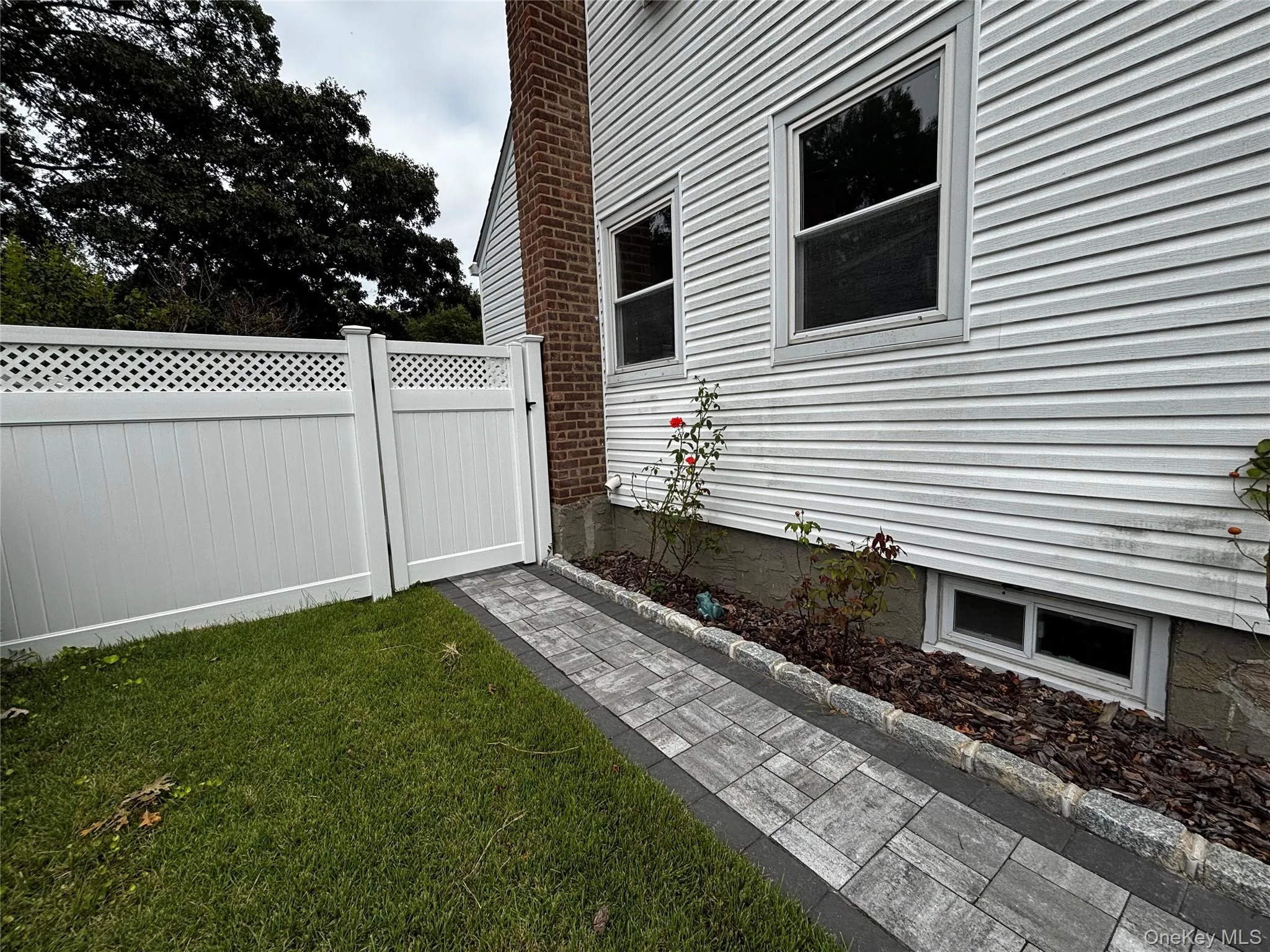 105 Rutledge Road, Babylon, NY, 5 Bedrooms Bedrooms, 8 Rooms Rooms,2 BathroomsBathrooms,Residential,For Rent,Rutledge,0,1052399 105 Rutledge Road, Babylon, NY, 5 Bedrooms Bedrooms, 8 Rooms Rooms,2 BathroomsBathrooms,Residential,For Rent,Rutledge,0,1052399