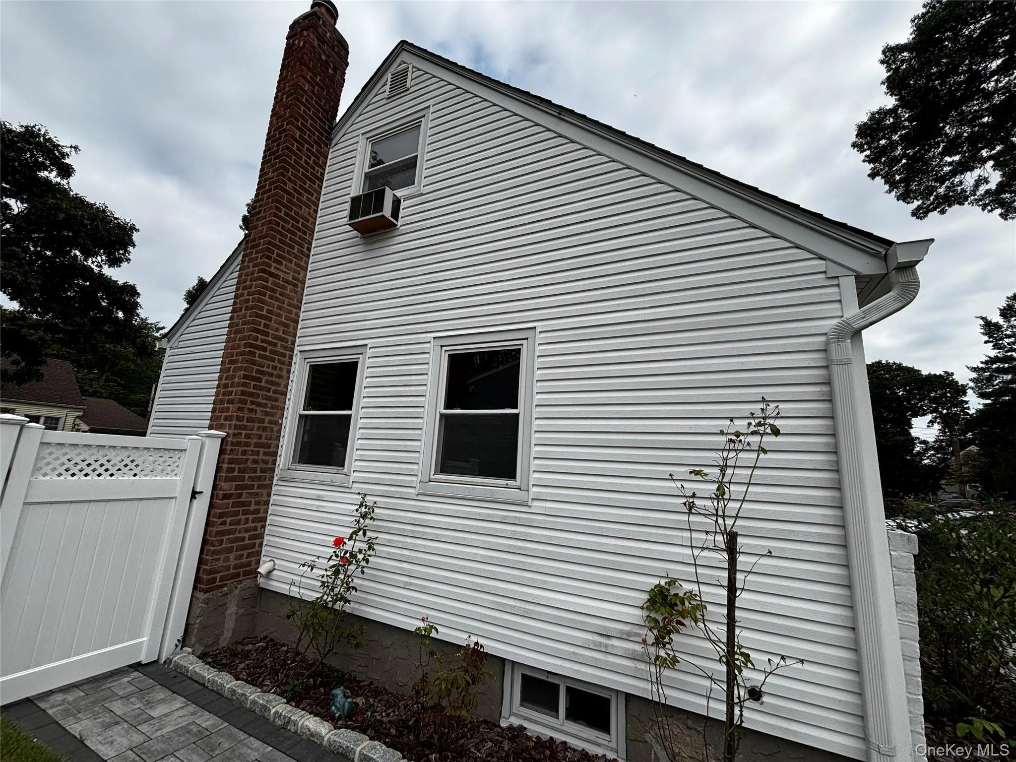 105 Rutledge Road, Babylon, NY, 5 Bedrooms Bedrooms, 8 Rooms Rooms,2 BathroomsBathrooms,Residential,For Rent,Rutledge,0,1052399 105 Rutledge Road, Babylon, NY, 5 Bedrooms Bedrooms, 8 Rooms Rooms,2 BathroomsBathrooms,Residential,For Rent,Rutledge,0,1052399