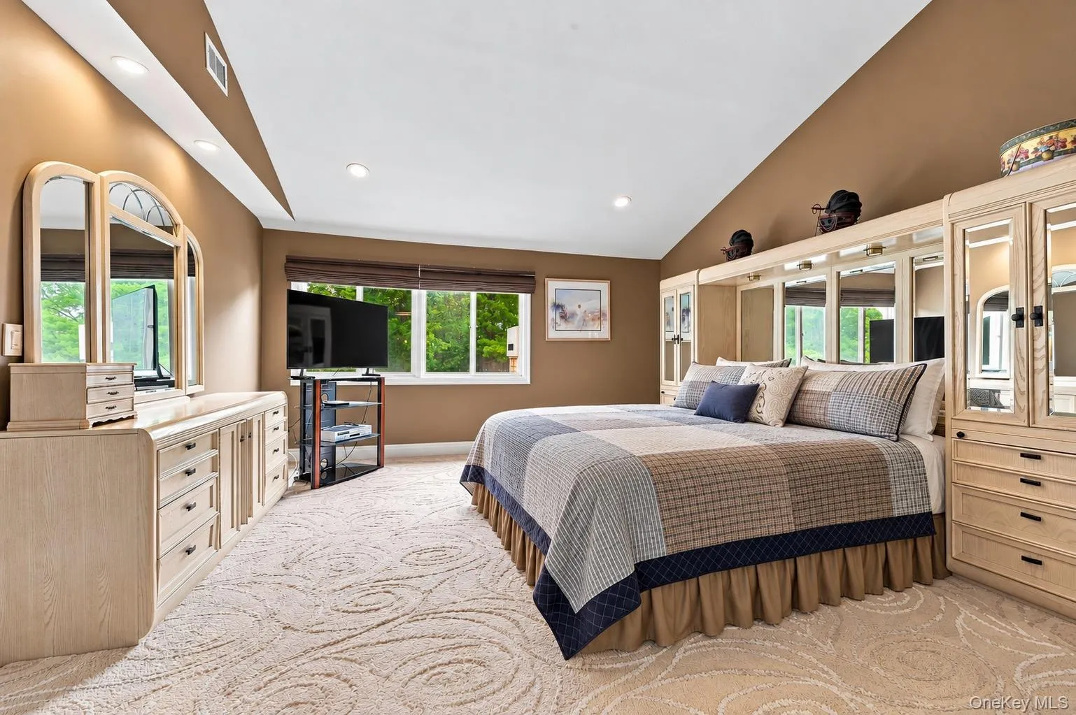 23 Willow Ridge Drive, Smithtown, NY, 3 Bedrooms Bedrooms, 8 Rooms Rooms,3 BathroomsBathrooms,Residential,For Rent,Willow Ridge,0,1052405 23 Willow Ridge Drive, Smithtown, NY, 3 Bedrooms Bedrooms, 8 Rooms Rooms,3 BathroomsBathrooms,Residential,For Rent,Willow Ridge,0,1052405