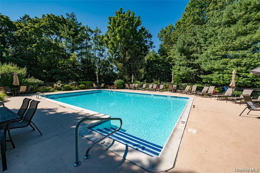 23 Willow Ridge Drive, Smithtown, NY, 3 Bedrooms Bedrooms, 8 Rooms Rooms,3 BathroomsBathrooms,Residential,For Rent,Willow Ridge,0,1052405 23 Willow Ridge Drive, Smithtown, NY, 3 Bedrooms Bedrooms, 8 Rooms Rooms,3 BathroomsBathrooms,Residential,For Rent,Willow Ridge,0,1052405