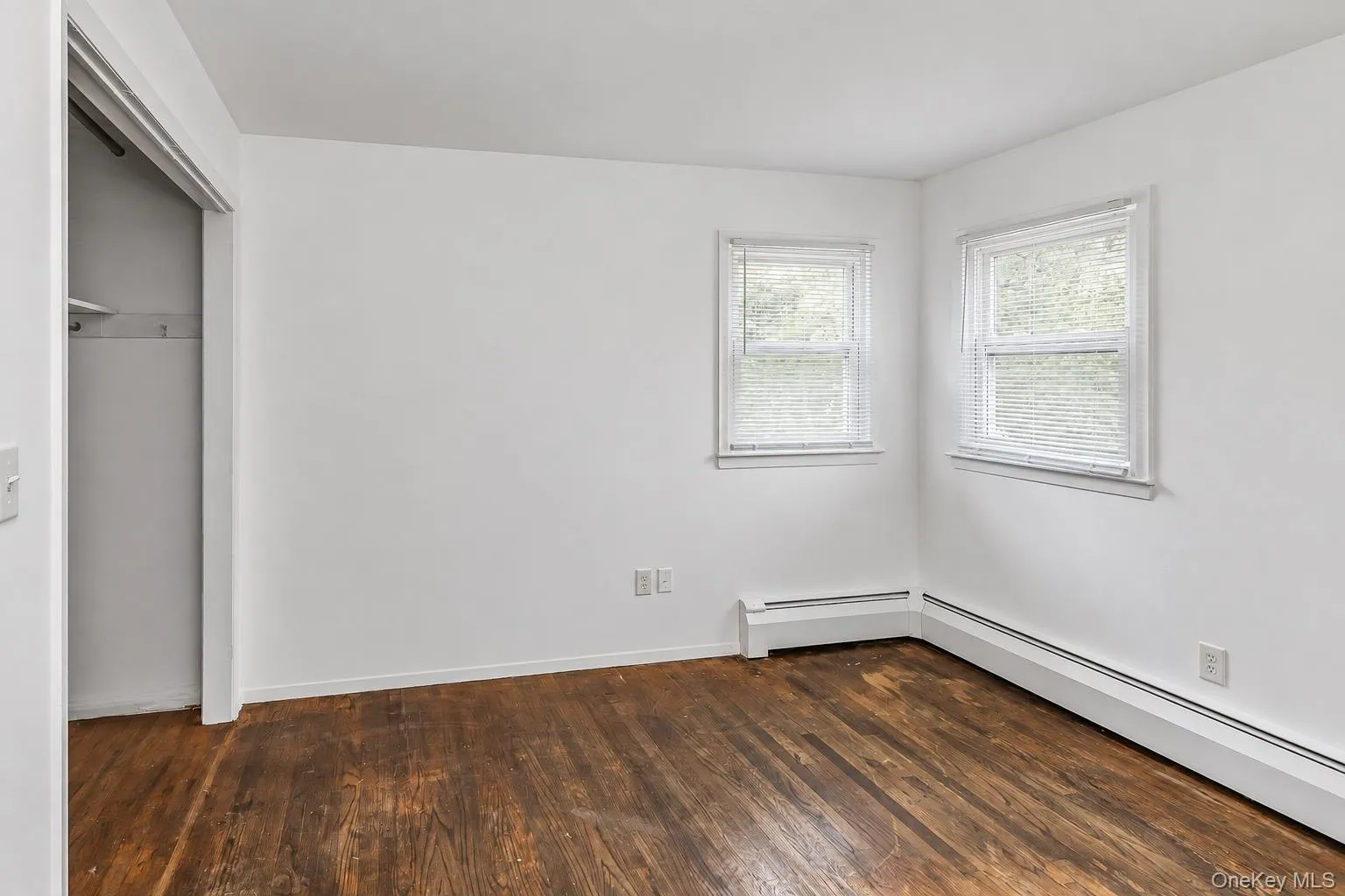 44 Capitol Avenue, North Hempstead, NY, 5 Bedrooms Bedrooms, 11 Rooms Rooms,2 BathroomsBathrooms,Residential,For Rent,Capitol,0,1052409 44 Capitol Avenue, North Hempstead, NY, 5 Bedrooms Bedrooms, 11 Rooms Rooms,2 BathroomsBathrooms,Residential,For Rent,Capitol,0,1052409