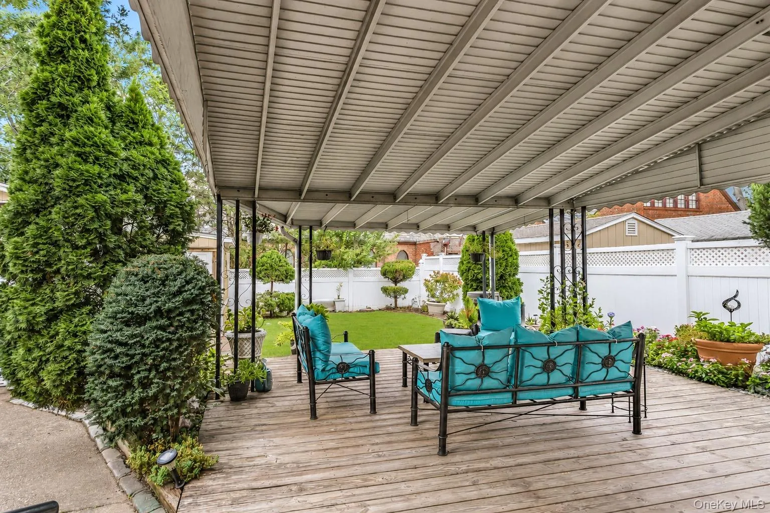 44 Capitol Avenue, North Hempstead, NY, 5 Bedrooms Bedrooms, 11 Rooms Rooms,2 BathroomsBathrooms,Residential,For Rent,Capitol,0,1052409 44 Capitol Avenue, North Hempstead, NY, 5 Bedrooms Bedrooms, 11 Rooms Rooms,2 BathroomsBathrooms,Residential,For Rent,Capitol,0,1052409