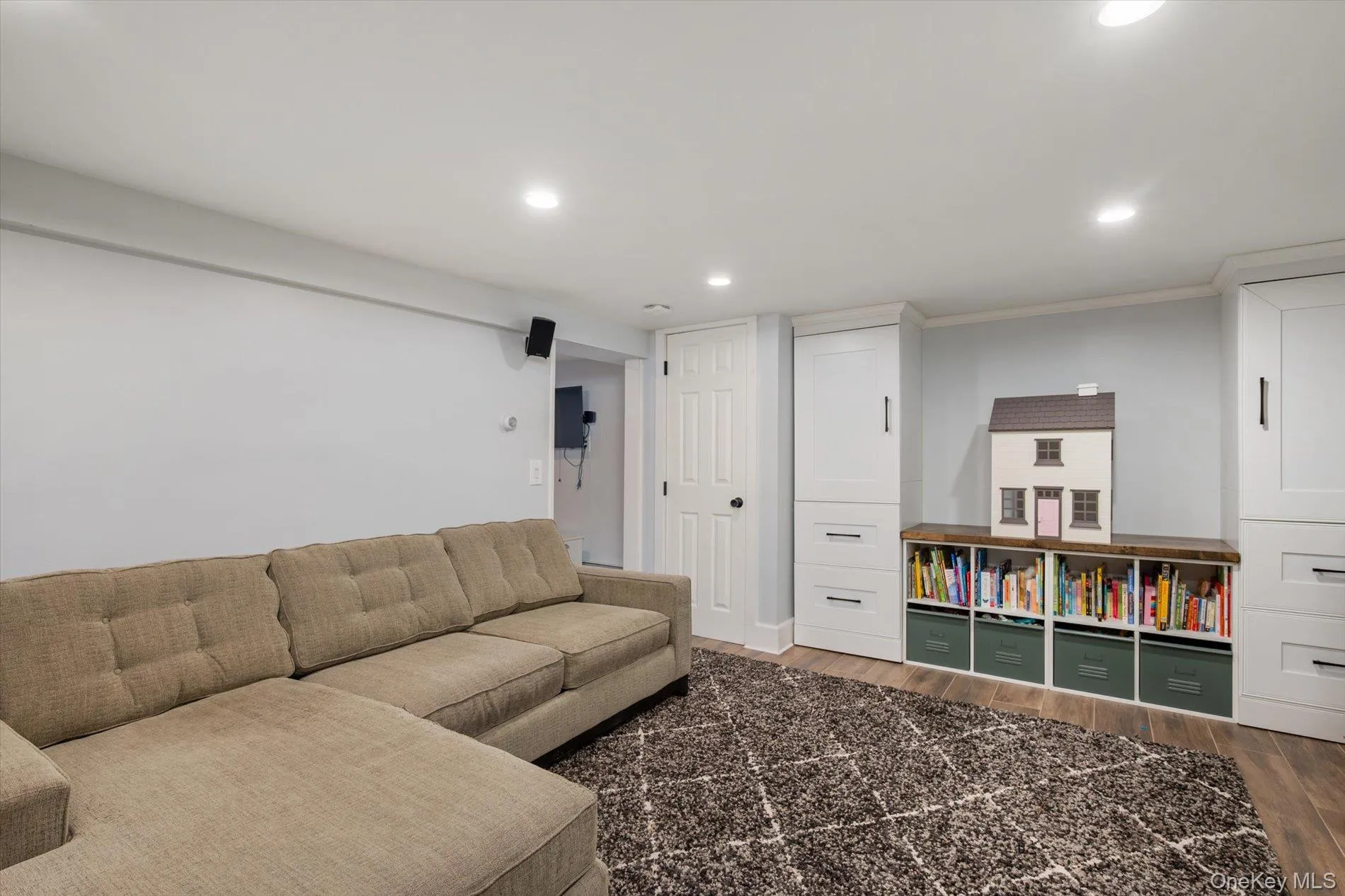 22 Crestfield Place, Huntington, NY, 3 Bedrooms Bedrooms, 6 Rooms Rooms,2 BathroomsBathrooms,Residential,For Rent,Crestfield,0,1052414 22 Crestfield Place, Huntington, NY, 3 Bedrooms Bedrooms, 6 Rooms Rooms,2 BathroomsBathrooms,Residential,For Rent,Crestfield,0,1052414