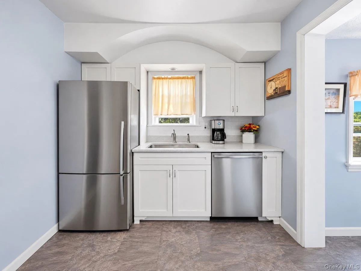 26 Huntington Drive, Yonkers, NY, 2 Bedrooms Bedrooms, 10 Rooms Rooms,1 BathroomBathrooms,Residential,For Rent,Huntington,0,1052417 26 Huntington Drive, Yonkers, NY, 2 Bedrooms Bedrooms, 10 Rooms Rooms,1 BathroomBathrooms,Residential,For Rent,Huntington,0,1052417