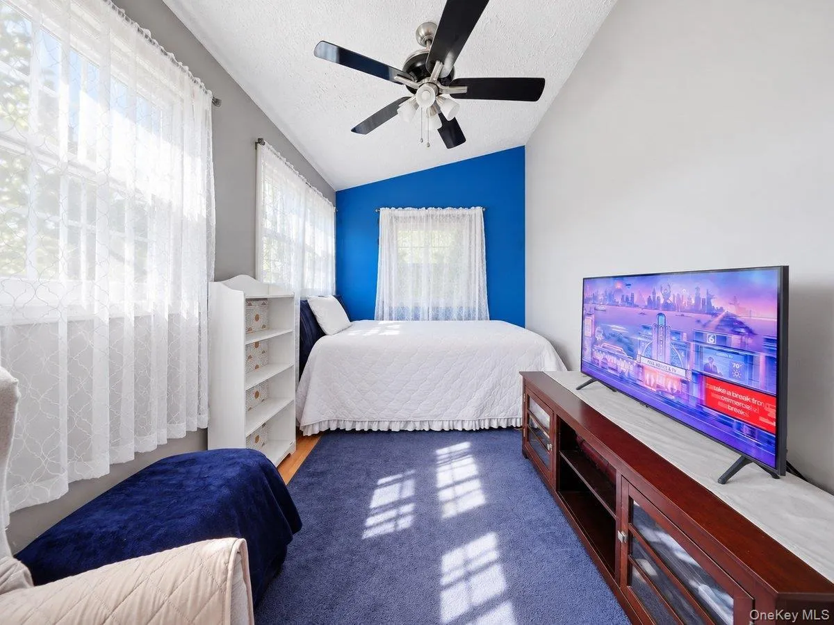 26 Huntington Drive, Yonkers, NY, 2 Bedrooms Bedrooms, 10 Rooms Rooms,1 BathroomBathrooms,Residential,For Rent,Huntington,0,1052417 26 Huntington Drive, Yonkers, NY, 2 Bedrooms Bedrooms, 10 Rooms Rooms,1 BathroomBathrooms,Residential,For Rent,Huntington,0,1052417