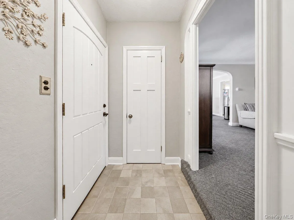 26 Huntington Drive, Yonkers, NY, 2 Bedrooms Bedrooms, 10 Rooms Rooms,1 BathroomBathrooms,Residential,For Rent,Huntington,0,1052417 26 Huntington Drive, Yonkers, NY, 2 Bedrooms Bedrooms, 10 Rooms Rooms,1 BathroomBathrooms,Residential,For Rent,Huntington,0,1052417