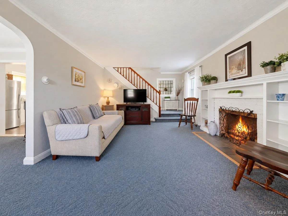 26 Huntington Drive, Yonkers, NY, 2 Bedrooms Bedrooms, 10 Rooms Rooms,1 BathroomBathrooms,Residential,For Rent,Huntington,0,1052417 26 Huntington Drive, Yonkers, NY, 2 Bedrooms Bedrooms, 10 Rooms Rooms,1 BathroomBathrooms,Residential,For Rent,Huntington,0,1052417