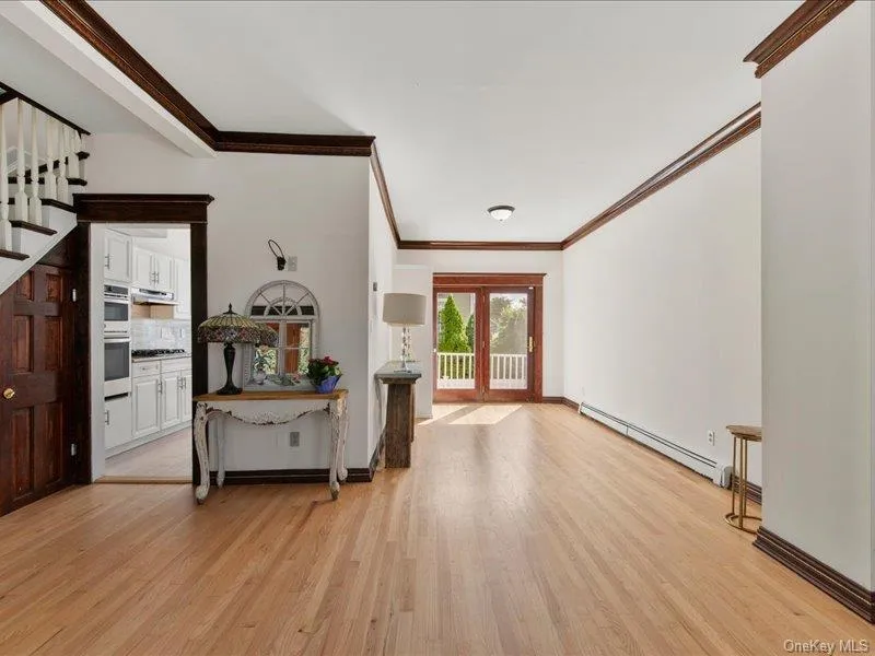 39 12th Avenue, Oyster Bay, NY, 3 Bedrooms Bedrooms, 6 Rooms Rooms,1 BathroomBathrooms,Residential,For Rent,12th,0,1052419 39 12th Avenue, Oyster Bay, NY, 3 Bedrooms Bedrooms, 6 Rooms Rooms,1 BathroomBathrooms,Residential,For Rent,12th,0,1052419