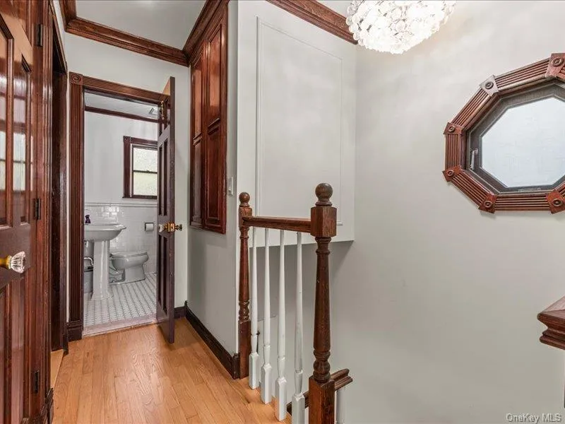 39 12th Avenue, Oyster Bay, NY, 3 Bedrooms Bedrooms, 6 Rooms Rooms,1 BathroomBathrooms,Residential,For Rent,12th,0,1052419 39 12th Avenue, Oyster Bay, NY, 3 Bedrooms Bedrooms, 6 Rooms Rooms,1 BathroomBathrooms,Residential,For Rent,12th,0,1052419