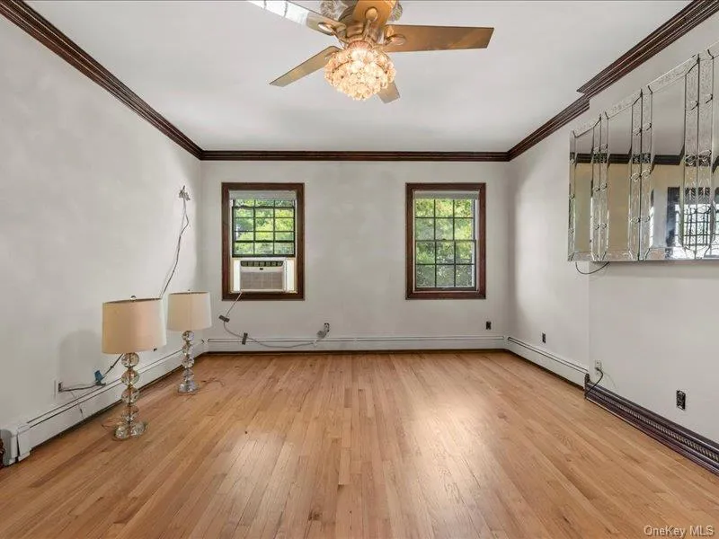 39 12th Avenue, Oyster Bay, NY, 3 Bedrooms Bedrooms, 6 Rooms Rooms,1 BathroomBathrooms,Residential,For Rent,12th,0,1052419 39 12th Avenue, Oyster Bay, NY, 3 Bedrooms Bedrooms, 6 Rooms Rooms,1 BathroomBathrooms,Residential,For Rent,12th,0,1052419