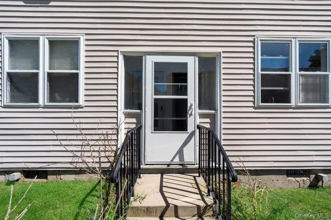 62 Townhouse Road, Huntington, NY, 2 Bedrooms Bedrooms, 4 Rooms Rooms,1 BathroomBathrooms,Residential,For Rent,Townhouse,0,1052423 62 Townhouse Road, Huntington, NY, 2 Bedrooms Bedrooms, 4 Rooms Rooms,1 BathroomBathrooms,Residential,For Rent,Townhouse,0,1052423
