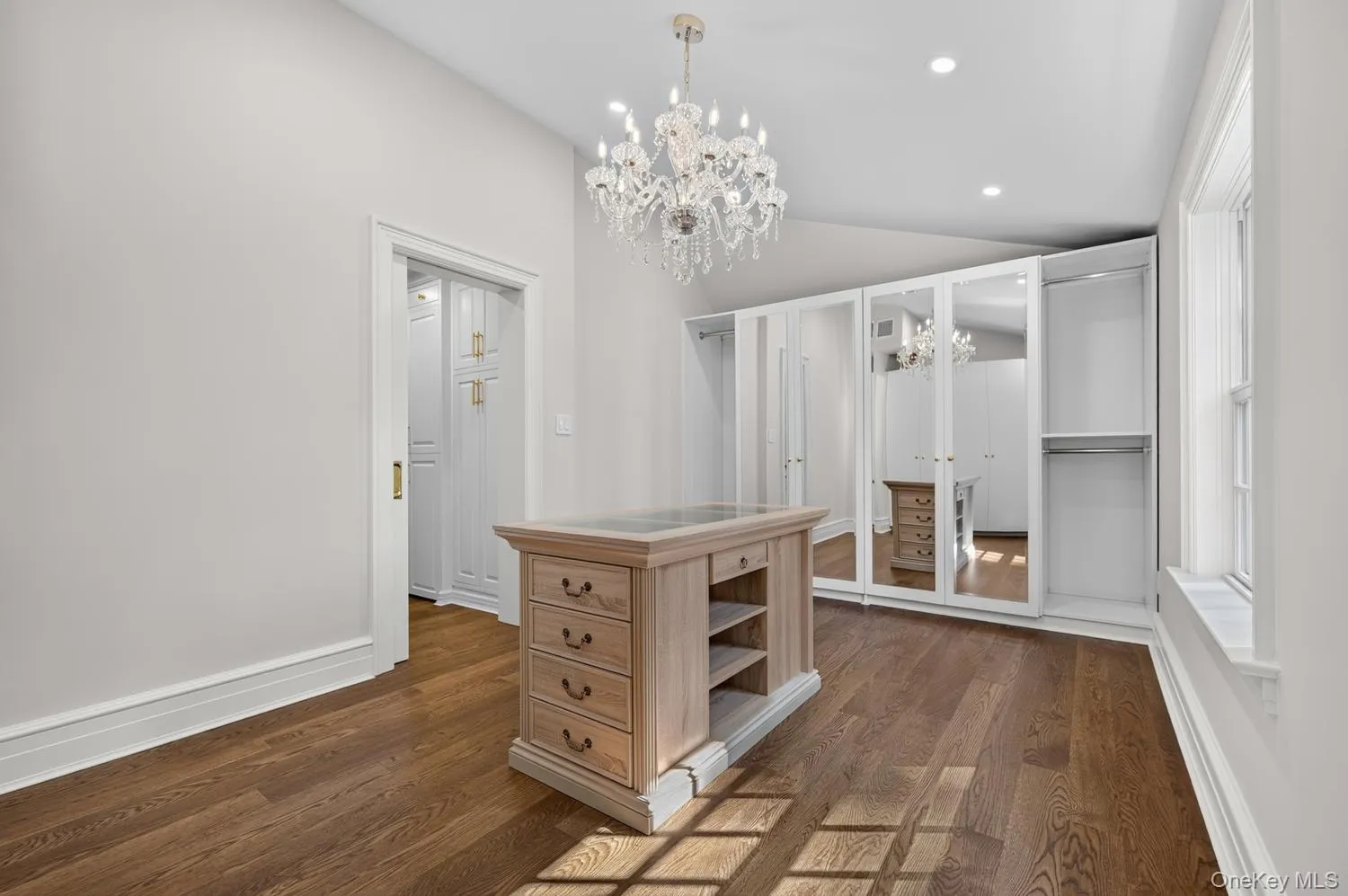 30 Brookside Drive, North Hempstead, NY, 9 Bedrooms Bedrooms, 19 Rooms Rooms,5 BathroomsBathrooms,Residential,For Rent,Brookside,0,1052427 30 Brookside Drive, North Hempstead, NY, 9 Bedrooms Bedrooms, 19 Rooms Rooms,5 BathroomsBathrooms,Residential,For Rent,Brookside,0,1052427