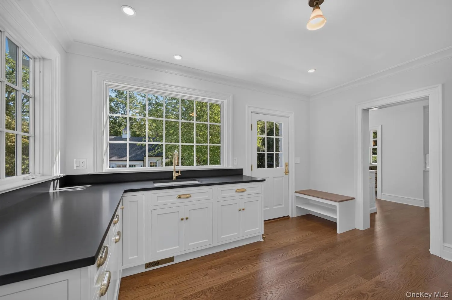 30 Brookside Drive, North Hempstead, NY, 9 Bedrooms Bedrooms, 19 Rooms Rooms,5 BathroomsBathrooms,Residential,For Rent,Brookside,0,1052427 30 Brookside Drive, North Hempstead, NY, 9 Bedrooms Bedrooms, 19 Rooms Rooms,5 BathroomsBathrooms,Residential,For Rent,Brookside,0,1052427