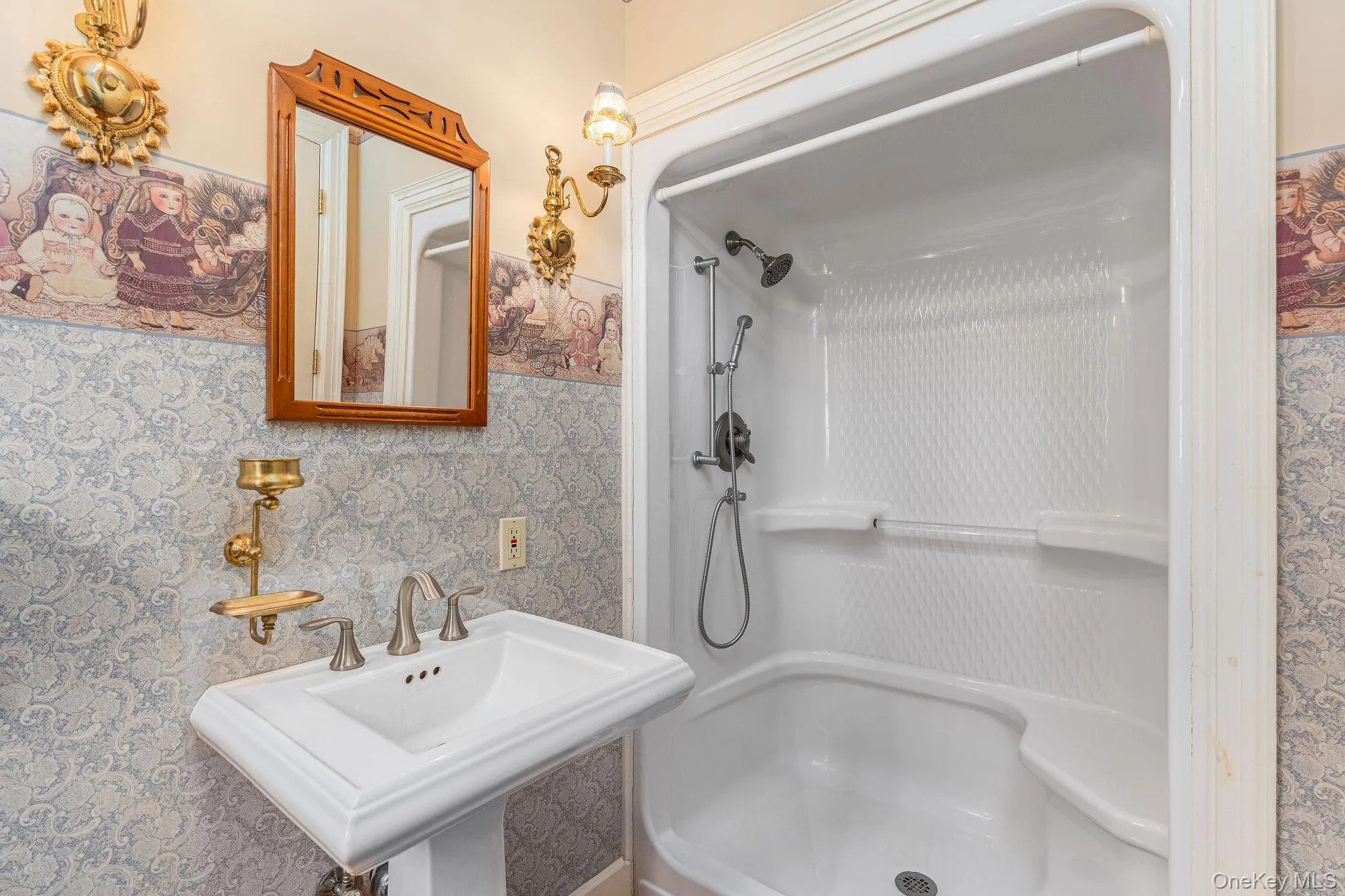 9680 Bayview Road, Southold, NY, 4 Bedrooms Bedrooms, 10 Rooms Rooms,5 BathroomsBathrooms,Residential,For Rent,Bayview,0,1052436 9680 Bayview Road, Southold, NY, 4 Bedrooms Bedrooms, 10 Rooms Rooms,5 BathroomsBathrooms,Residential,For Rent,Bayview,0,1052436