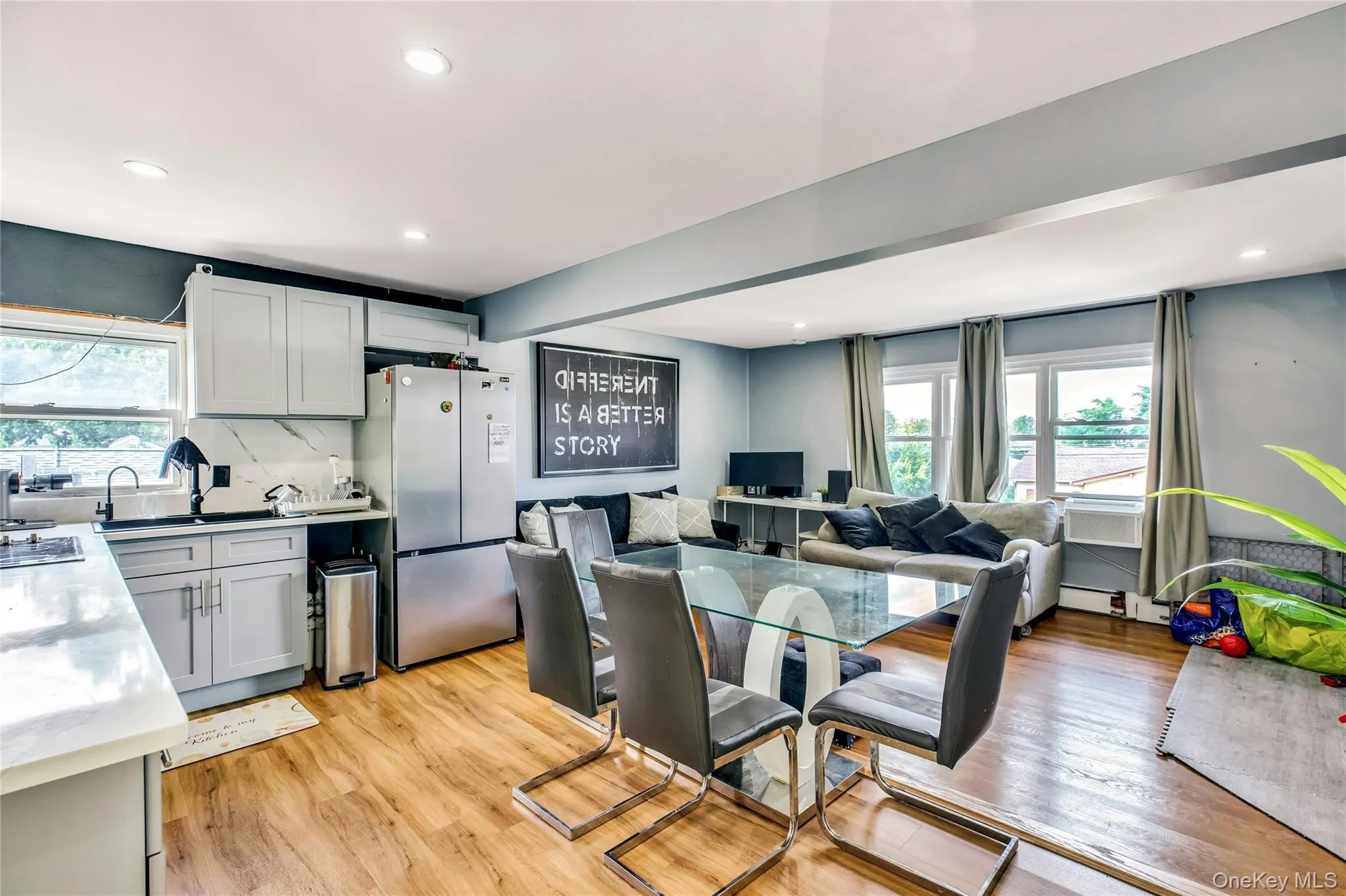 Second floor open area, for kitchen, dining table and living room Second floor open area, for kitchen, dining table and living room