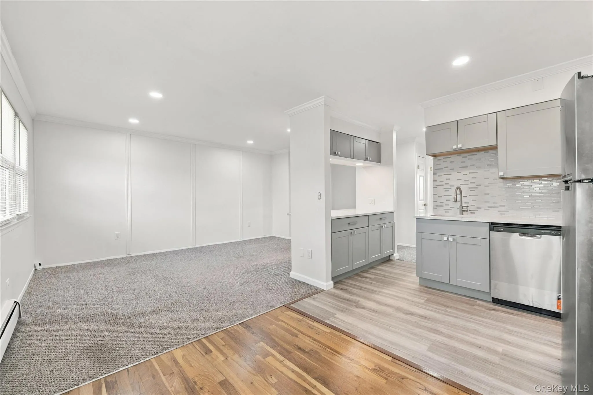 125 Fire Island Avenue, Babylon, NY , With , 1 Bedroom , and , 4 Room , 1 Bathroom , For , Residential Lease , For Rent , 1052443 , MLSID,1052443 125 Fire Island Avenue, Babylon, NY , With , 1 Bedroom , and , 4 Room , 1 Bathroom , For , Residential Lease , For Rent , 1052443 , MLSID,1052443