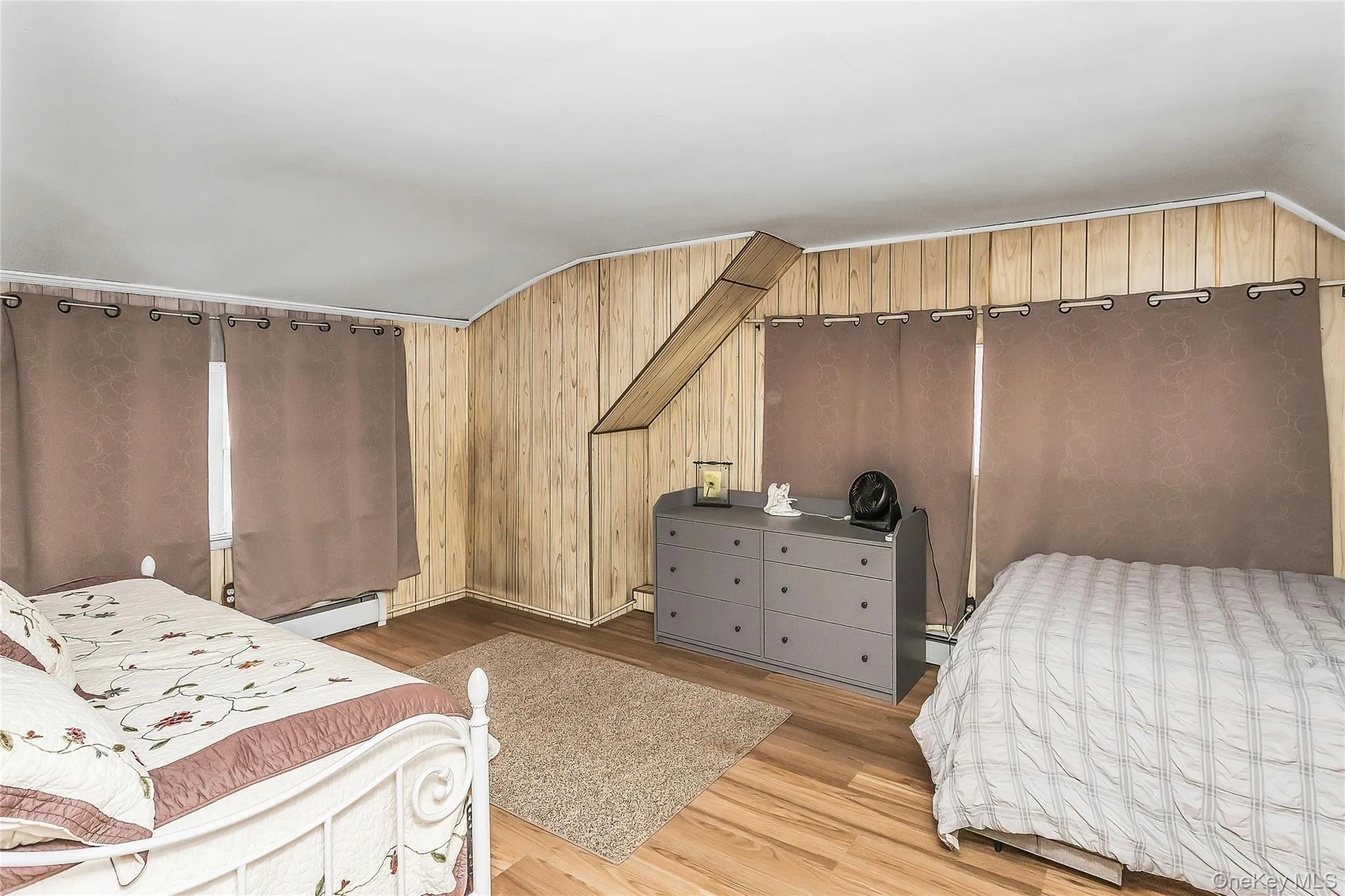 30 Cable Lane, Oyster Bay, NY, 4 Bedrooms Bedrooms, 7 Rooms Rooms,2 BathroomsBathrooms,Residential,For Rent,Cable,0,1052449 30 Cable Lane, Oyster Bay, NY, 4 Bedrooms Bedrooms, 7 Rooms Rooms,2 BathroomsBathrooms,Residential,For Rent,Cable,0,1052449
