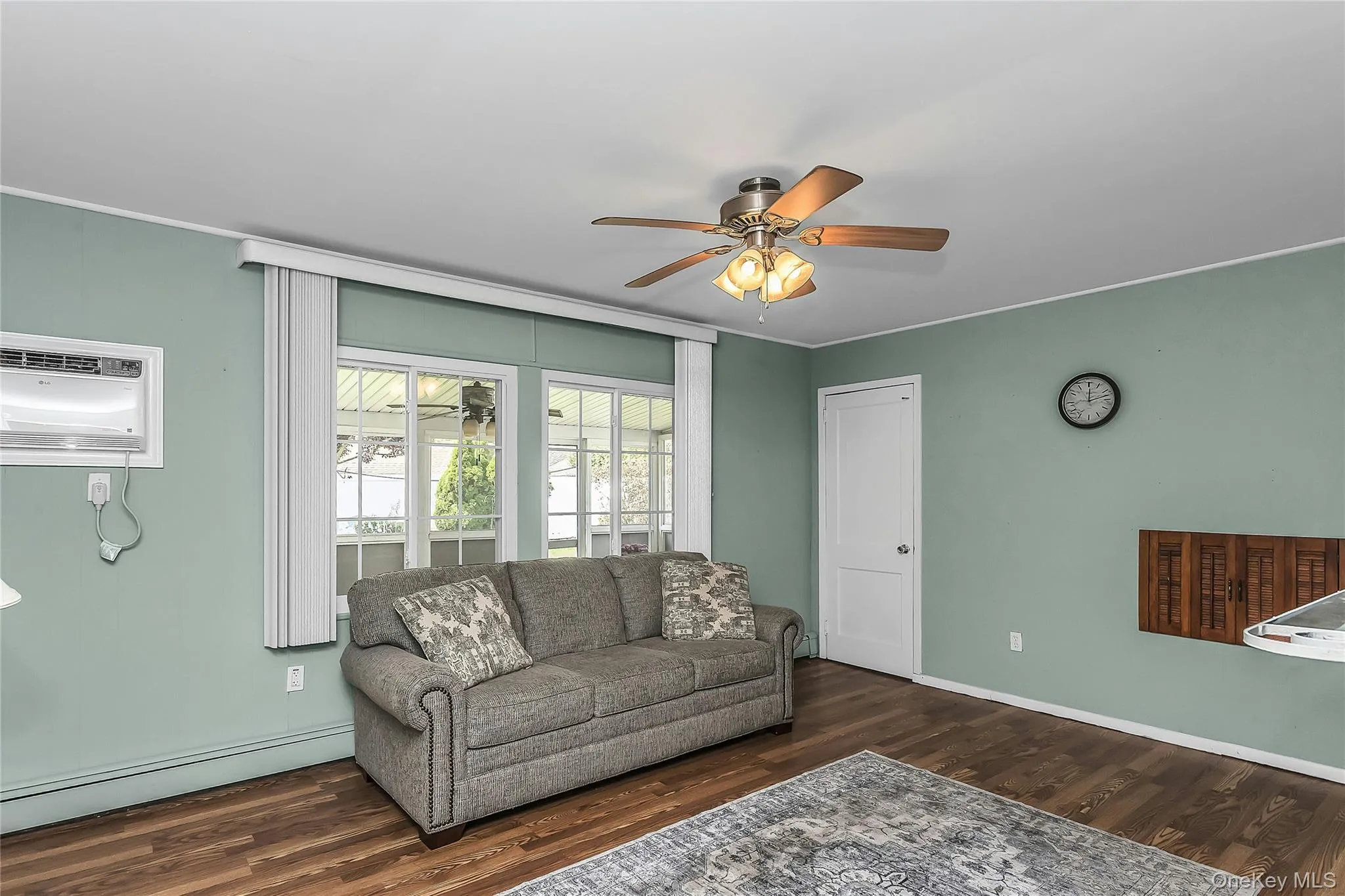 30 Cable Lane, Oyster Bay, NY, 4 Bedrooms Bedrooms, 7 Rooms Rooms,2 BathroomsBathrooms,Residential,For Rent,Cable,0,1052449 30 Cable Lane, Oyster Bay, NY, 4 Bedrooms Bedrooms, 7 Rooms Rooms,2 BathroomsBathrooms,Residential,For Rent,Cable,0,1052449