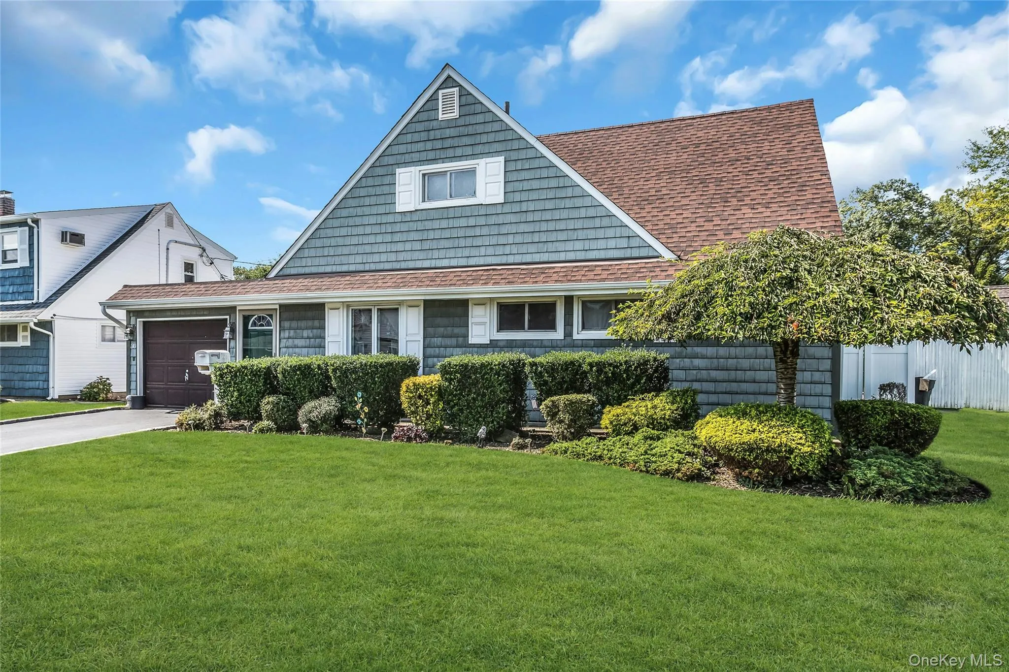 30 Cable Lane, Oyster Bay, NY, 4 Bedrooms Bedrooms, 7 Rooms Rooms,2 BathroomsBathrooms,Residential,For Rent,Cable,0,1052449 30 Cable Lane, Oyster Bay, NY, 4 Bedrooms Bedrooms, 7 Rooms Rooms,2 BathroomsBathrooms,Residential,For Rent,Cable,0,1052449