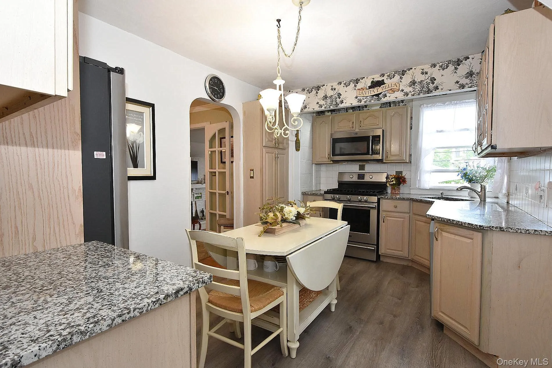 10 Alton Court, Hempstead, NY, 3 Bedrooms Bedrooms, 7 Rooms Rooms,1 BathroomBathrooms,Residential,For Rent,Alton,0,1052450 10 Alton Court, Hempstead, NY, 3 Bedrooms Bedrooms, 7 Rooms Rooms,1 BathroomBathrooms,Residential,For Rent,Alton,0,1052450