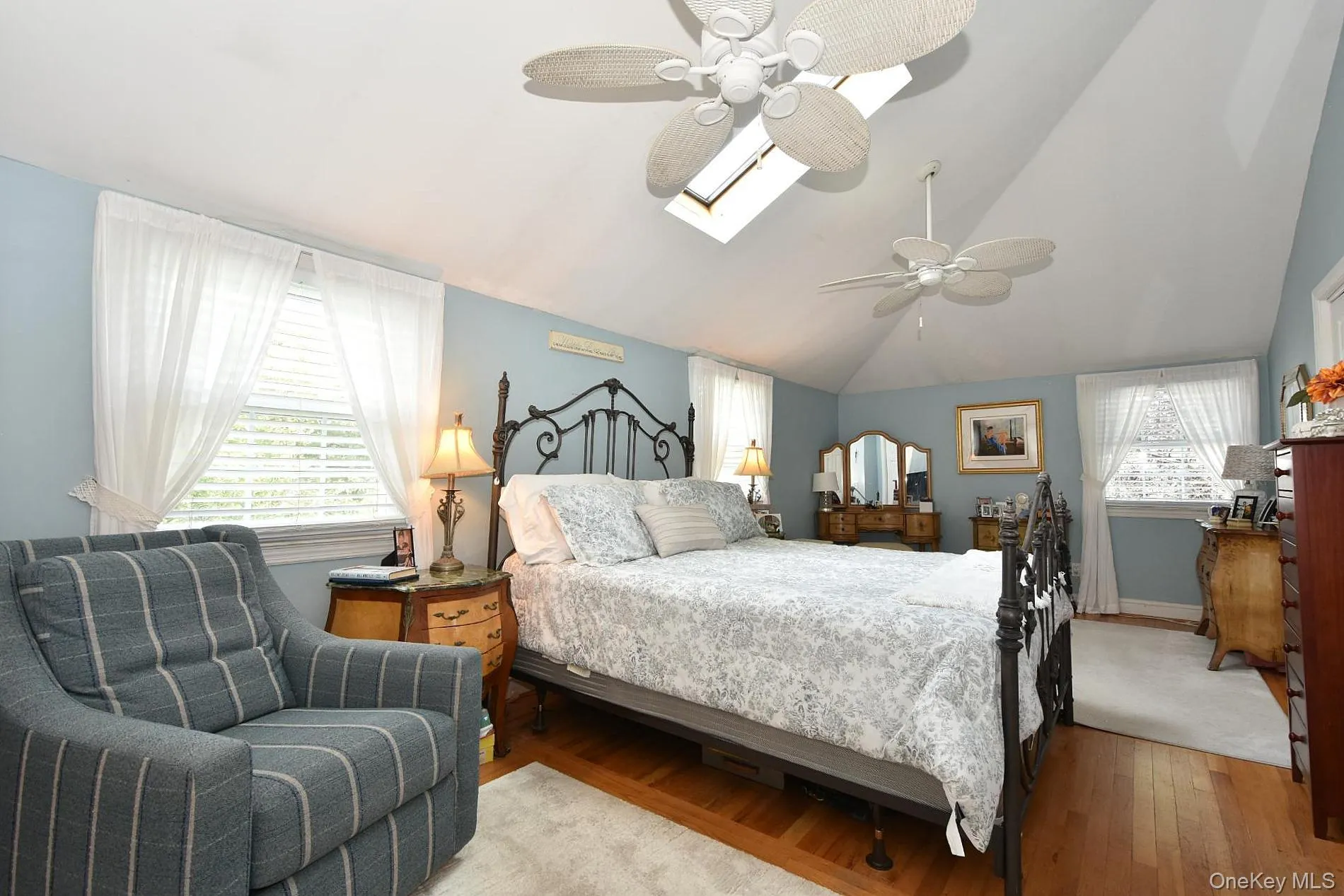 10 Alton Court, Hempstead, NY, 3 Bedrooms Bedrooms, 7 Rooms Rooms,1 BathroomBathrooms,Residential,For Rent,Alton,0,1052450 10 Alton Court, Hempstead, NY, 3 Bedrooms Bedrooms, 7 Rooms Rooms,1 BathroomBathrooms,Residential,For Rent,Alton,0,1052450